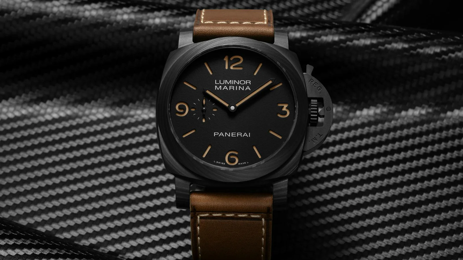 Panerai Luminor Marina PAM01707 Carbotech