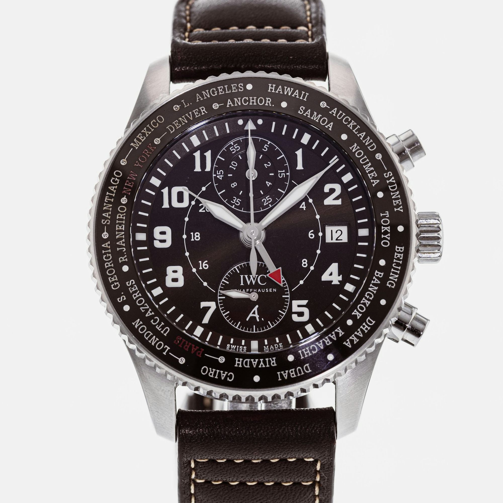 The soldier was shot by the IWC Schaffhausen Pilot Timezoner "80 Years Flight to New York" Price IW3950-03
