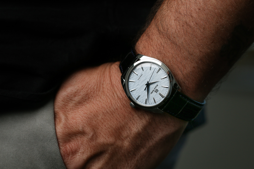 SBGY007Wristshot.jpg