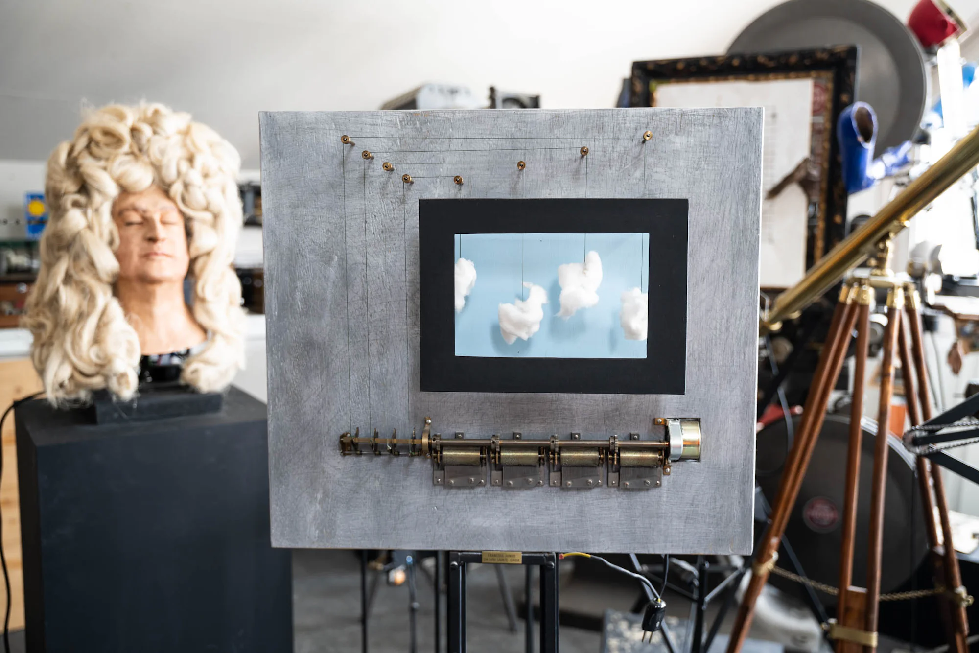 Floating Clouds automaton