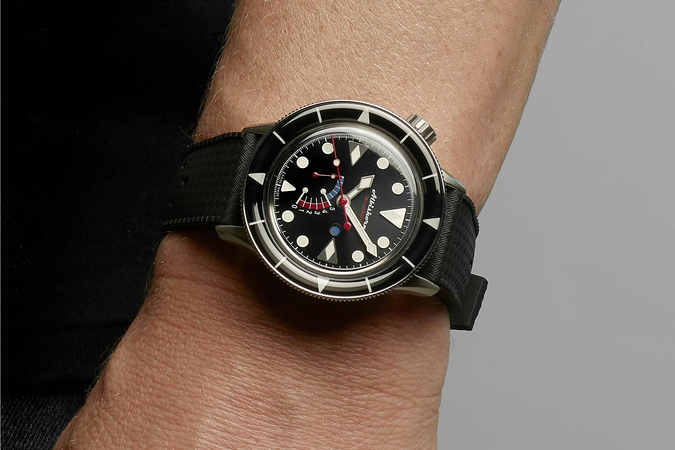Albishorn Marinagraph Classic Black Dial Wristshot