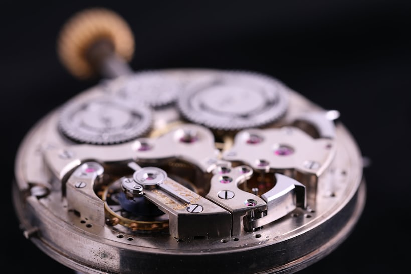 La Rose Carrée pocket watch, original movement, oblique view