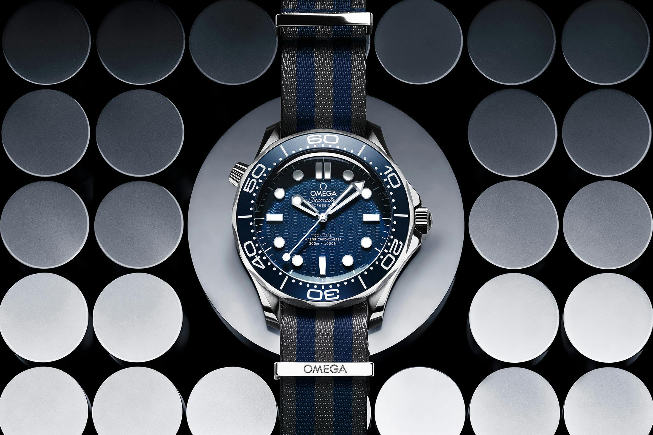 NOUVEAUTE - Seamaster Diver 300M Bond 60th anniversary - Page 2 Bond-60th-seamaster-hero.jpg?ixlib=rails-1.1