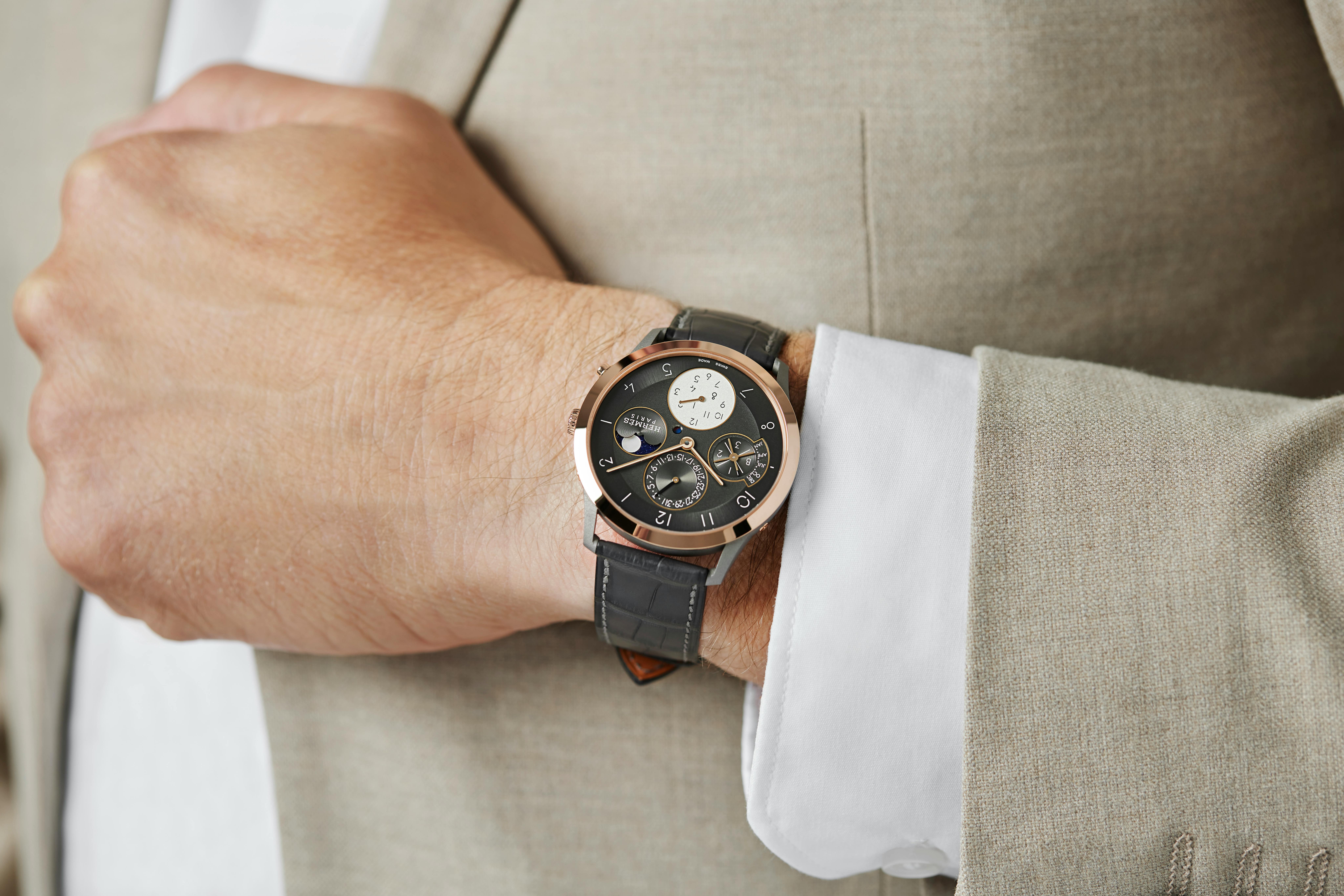 Slim d'Hermès on wrist