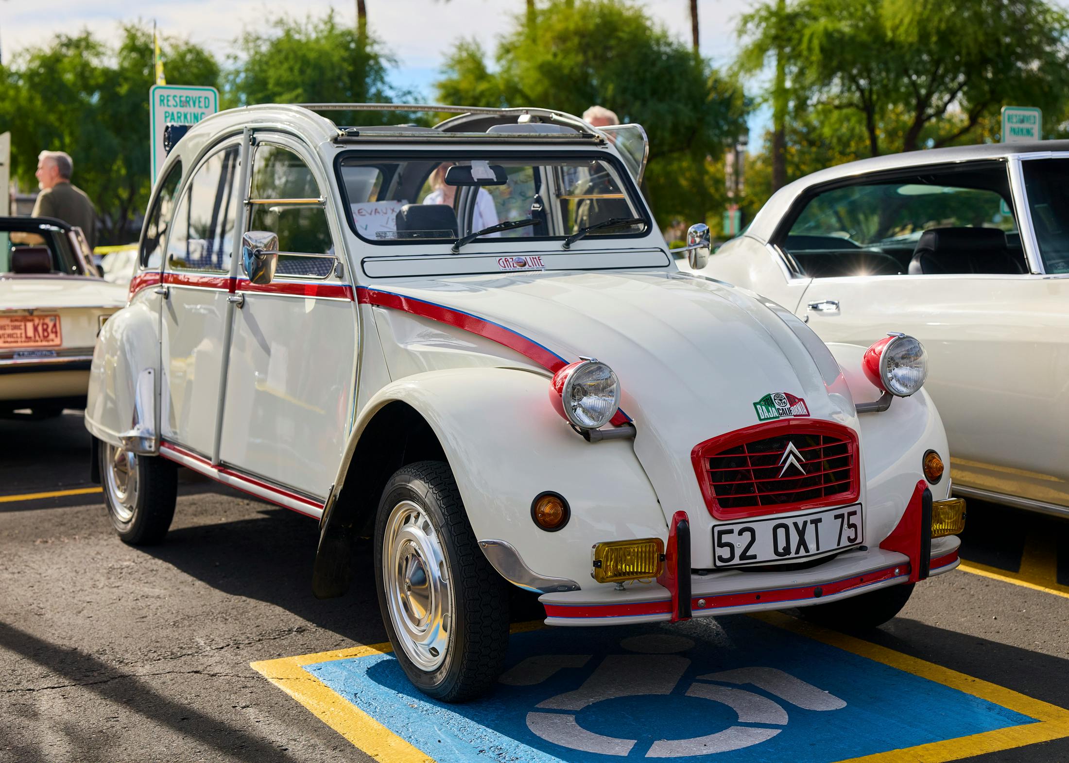 Oliver Smith Jeweler’s Annual Cars & Cigars