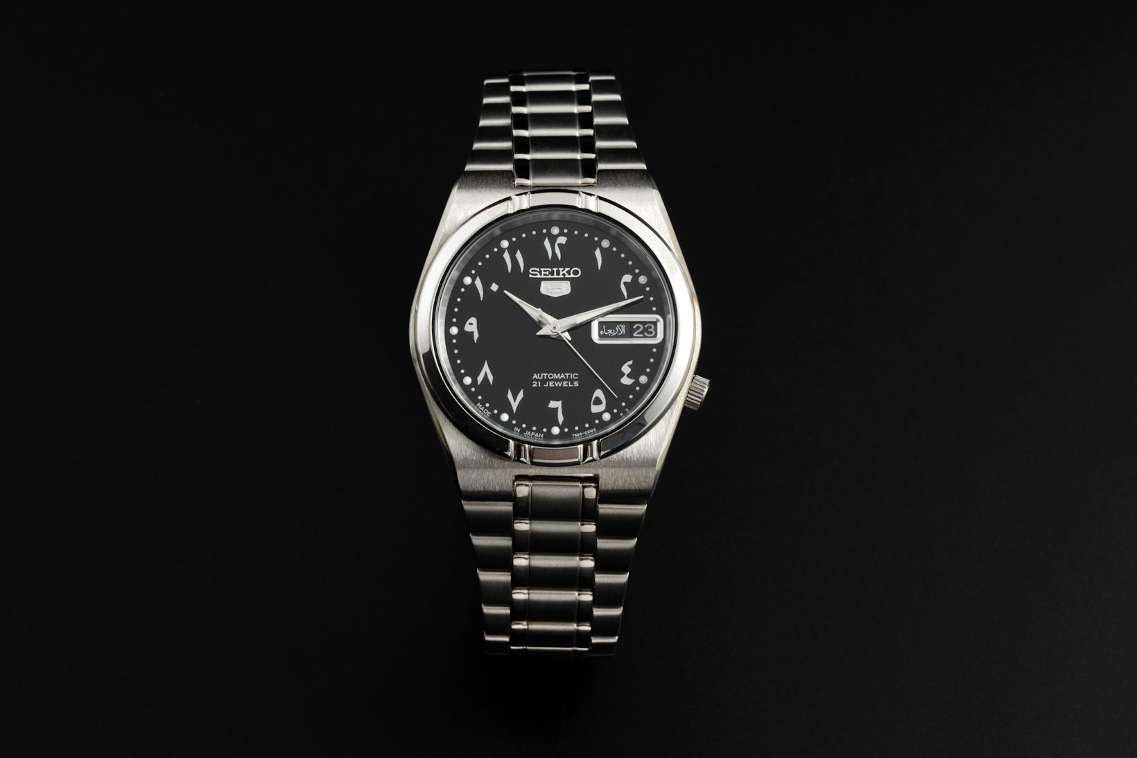 pngtree-flat-vector-illustration-of-photo-camera-icon-and-no-image-available-icon-vector-p