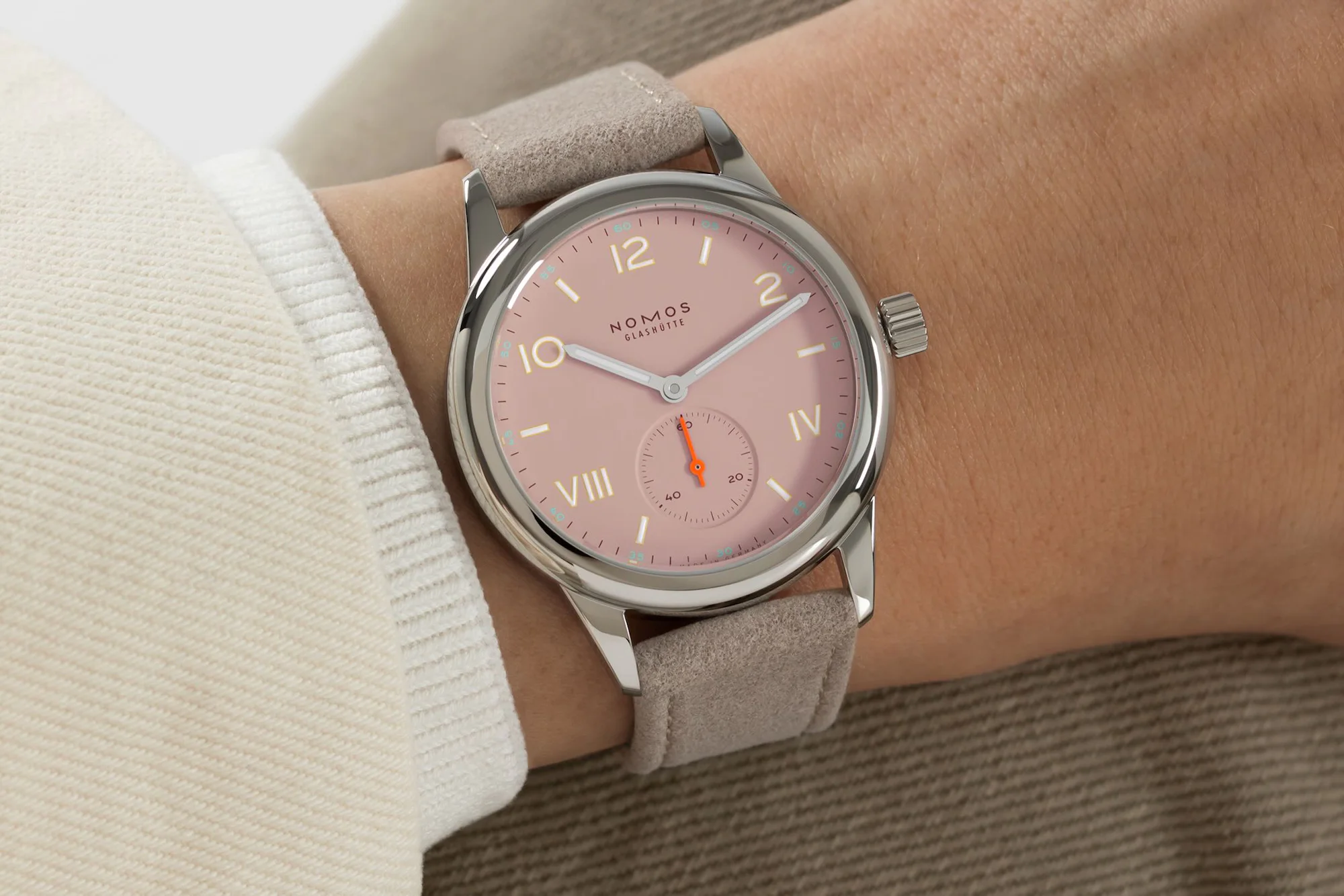 Club Campus Pink Wristshot