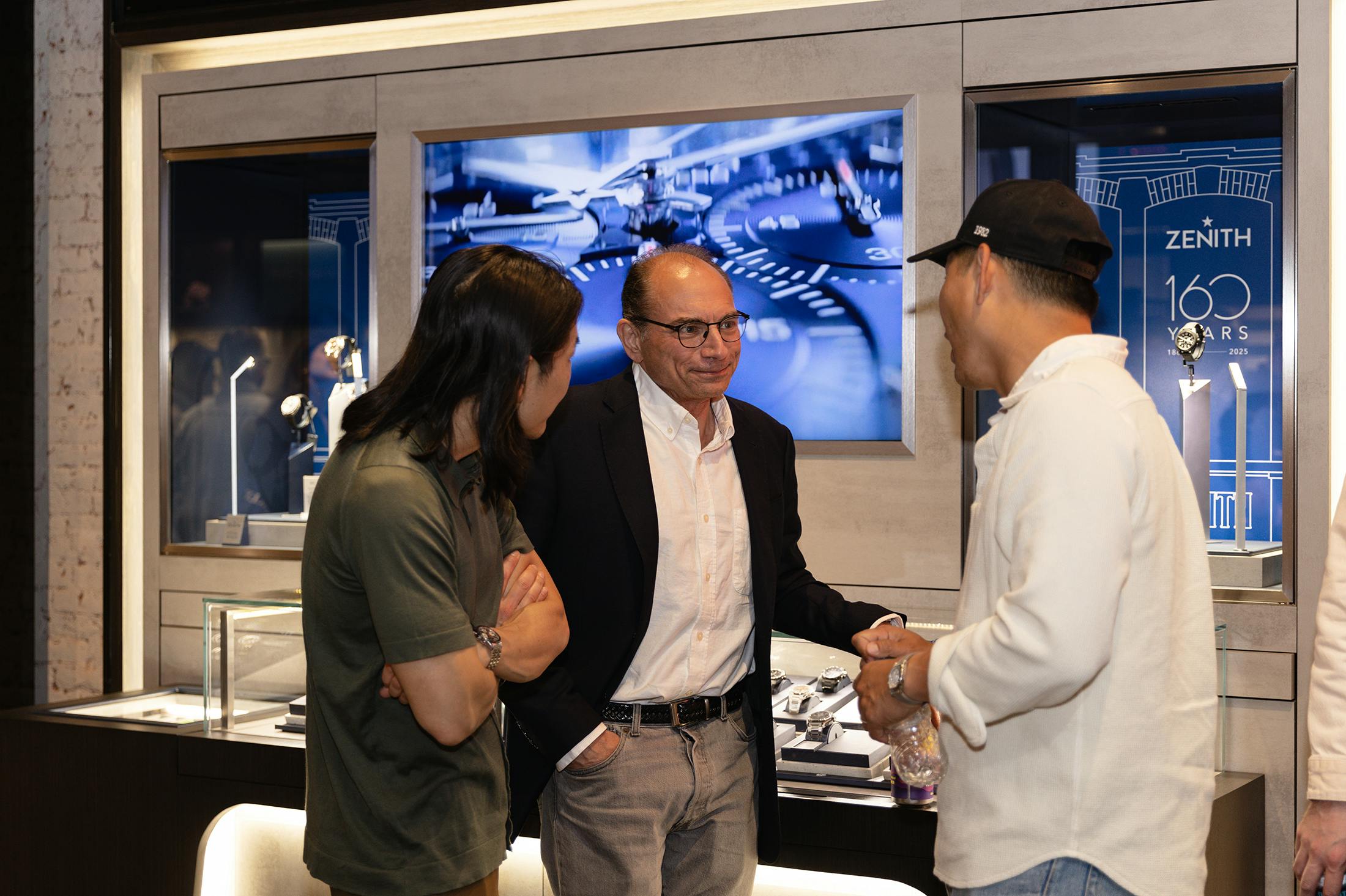 Hodinkee happy hour