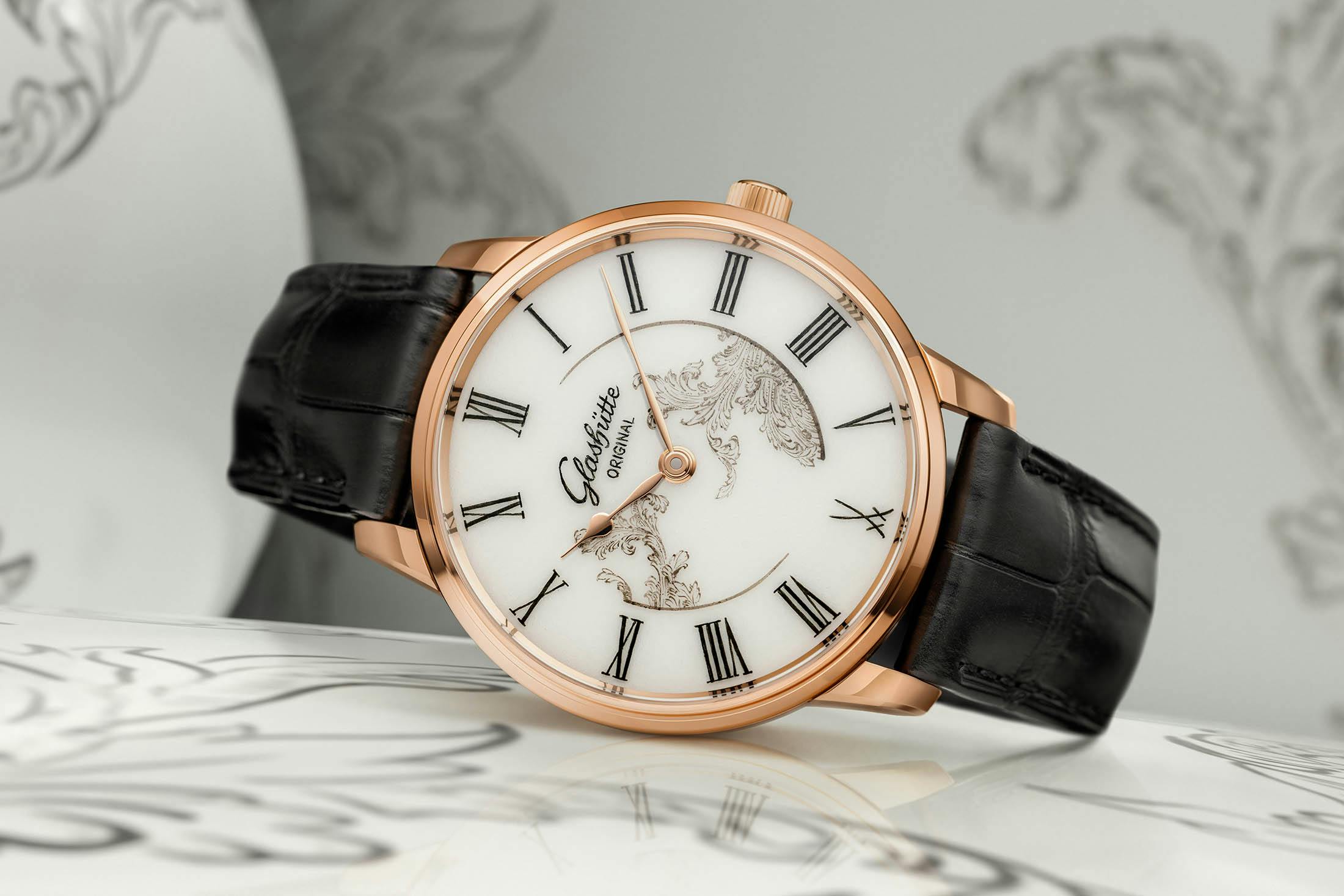 GO Meissen White Dial Laying Side