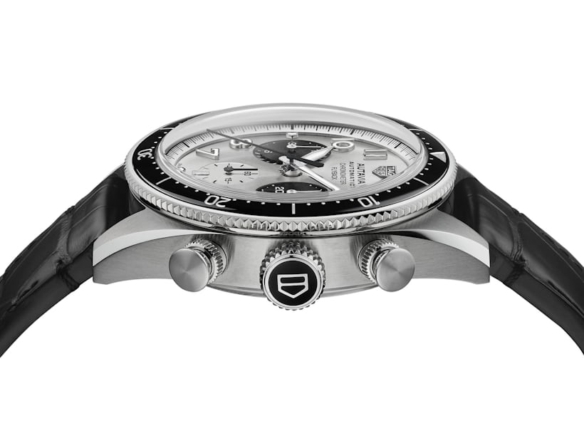 A side profile image of the A soldier image of the TAG Heuer Autavia Chronograph Flyback. 