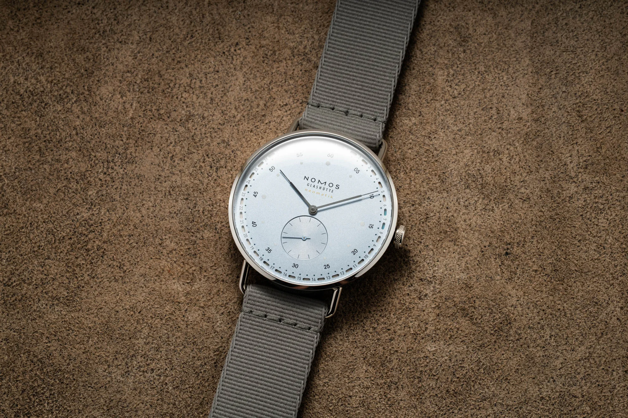 Nomos Metro Update 41 Ice Blue