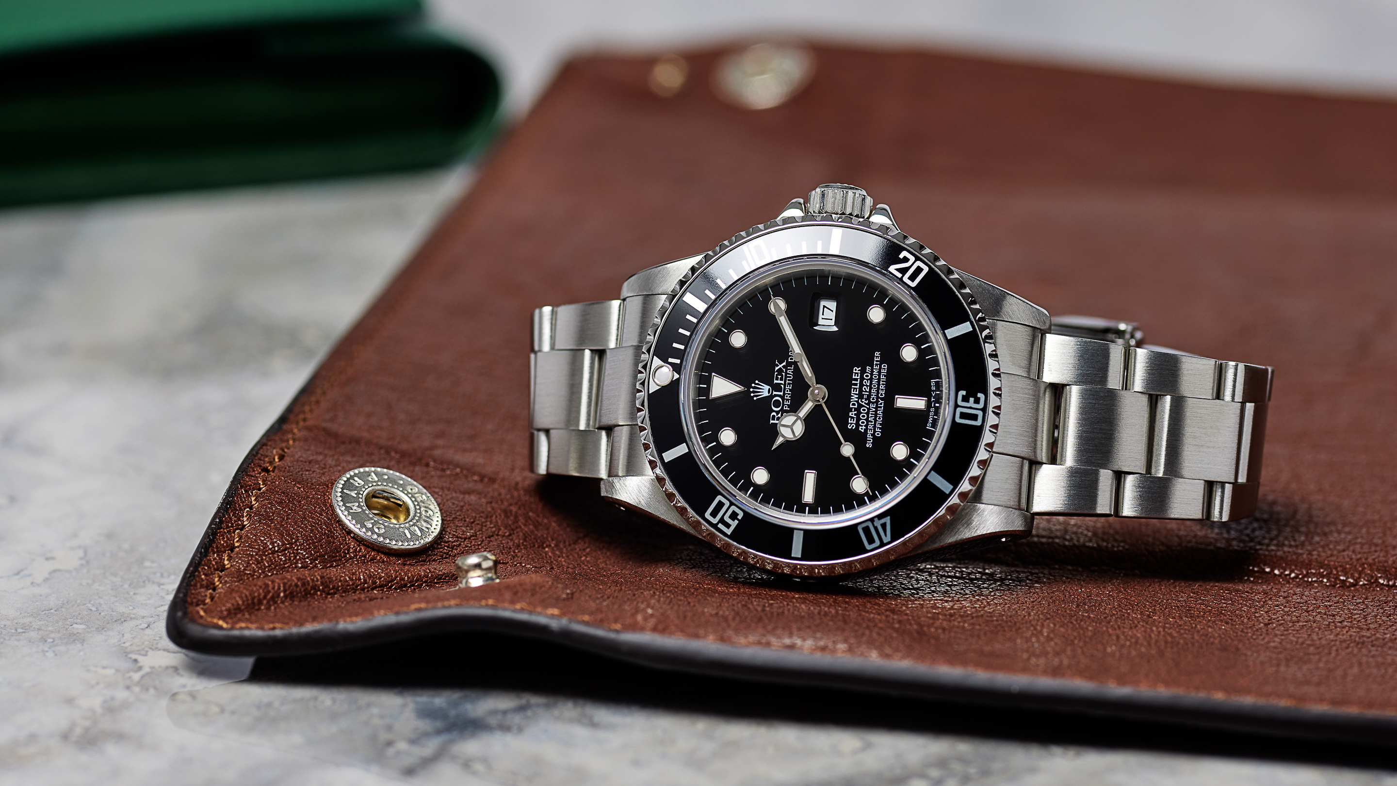 Hodinkee Pre Owned Picks January 17 2024   Rolex Sea Dweller ROL 90ZVT5 16600 Lifestyle 032 AP 