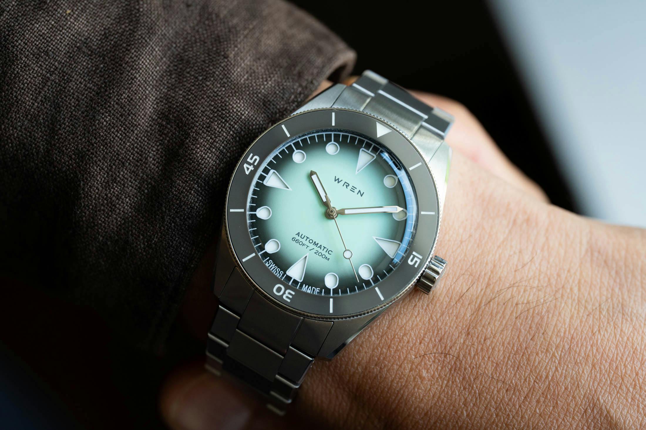 Wren Diver 38 Seafoam Wristshot