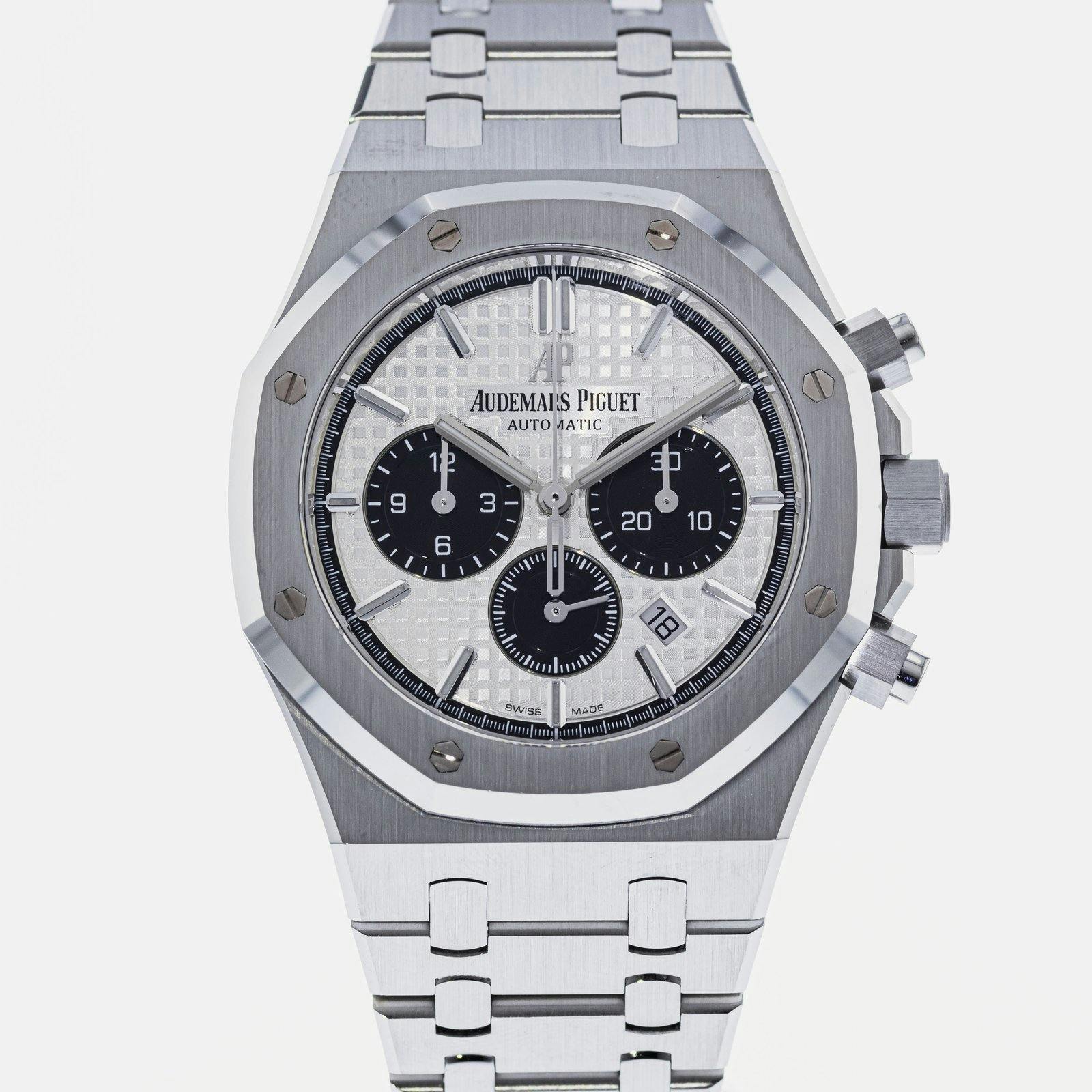 A soldier shot of a Audemars Piguet Royal Oak Chronograph Ref. 26331ST.OO.1220ST.03