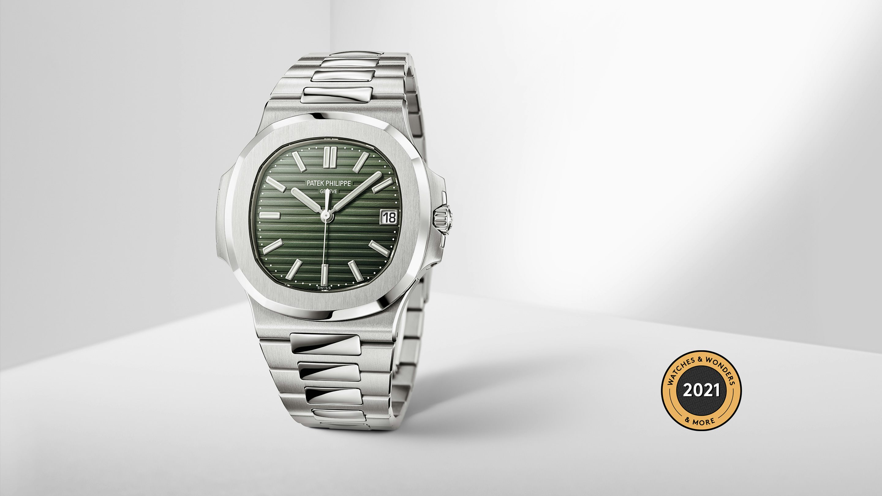Hands On: Patek Philippe Nautilus 5711 Green Dial Watch