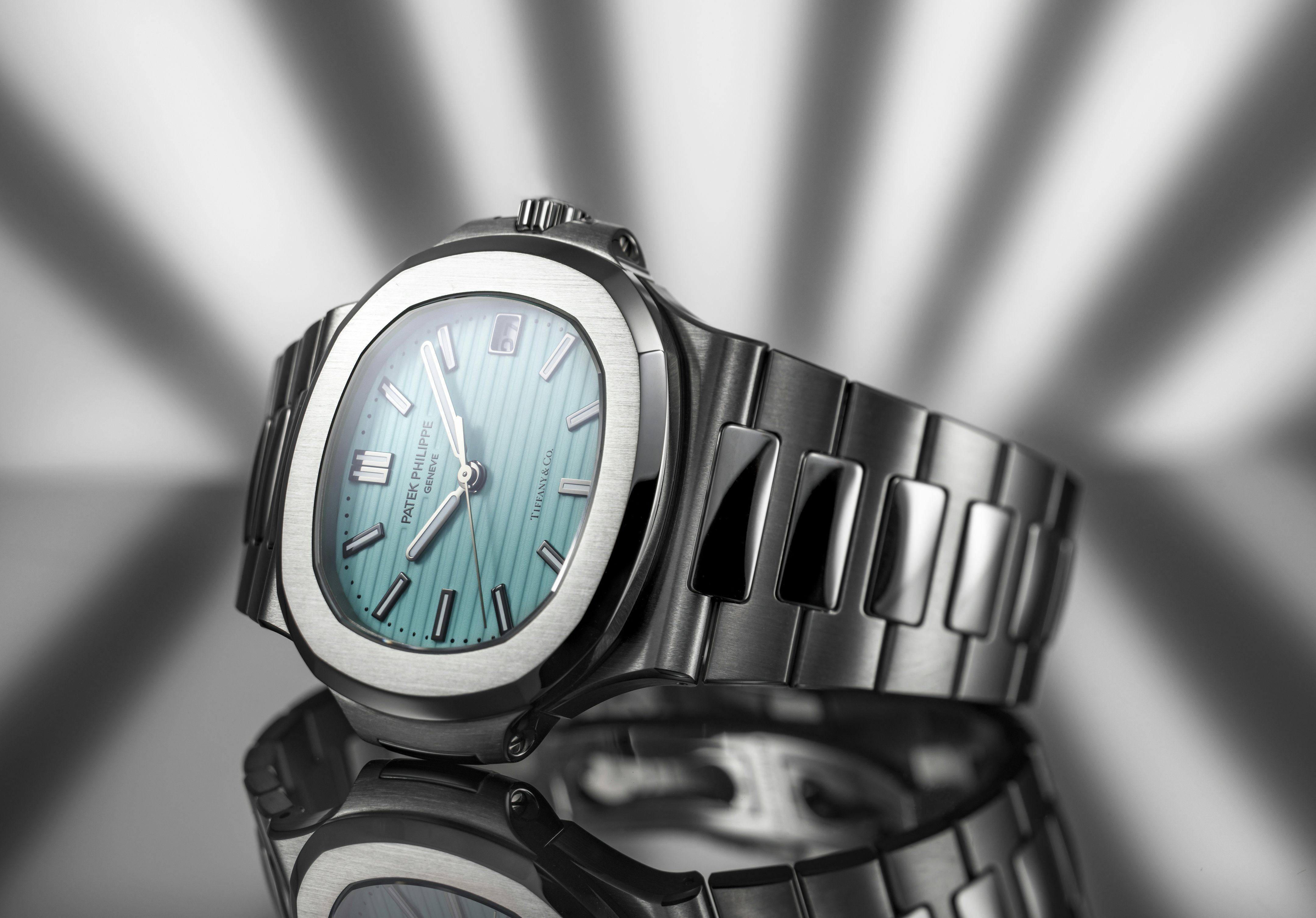 How To Buy A Patek Philippe Nautilus Reference 5711