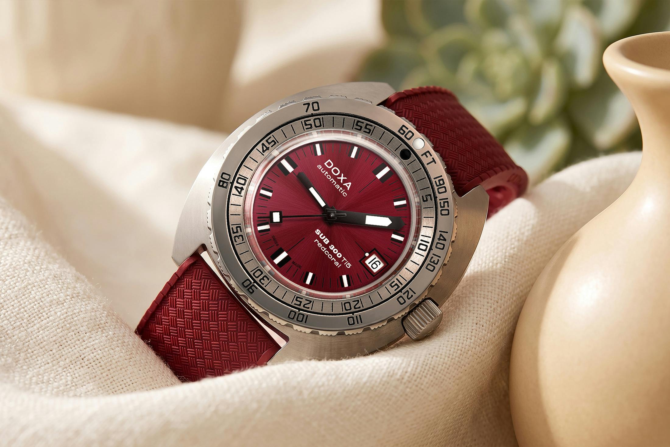 Doxa Sub 300 Ti5 Redcoral