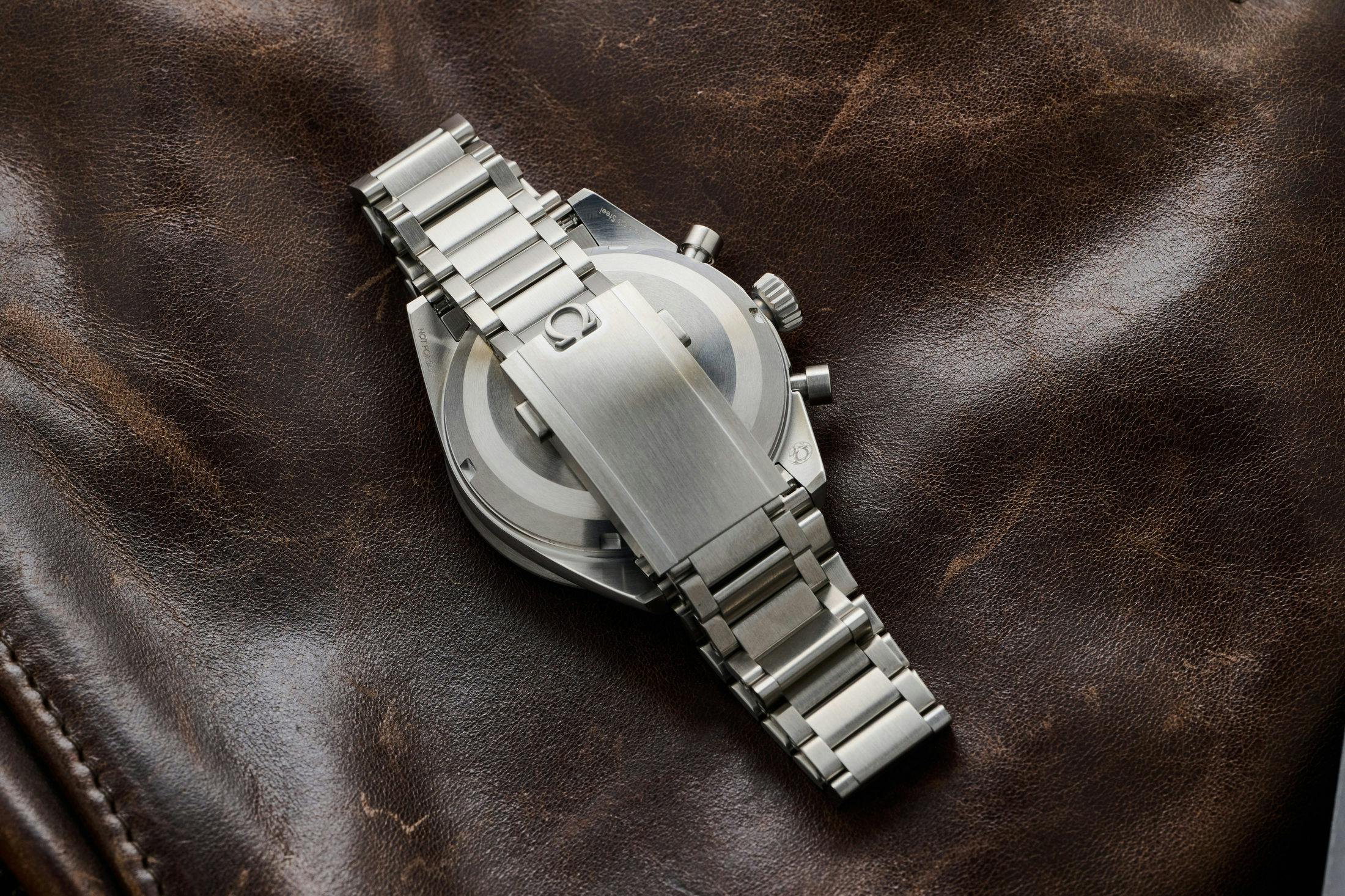 Omega Speedmaster Pilot back of bracelet