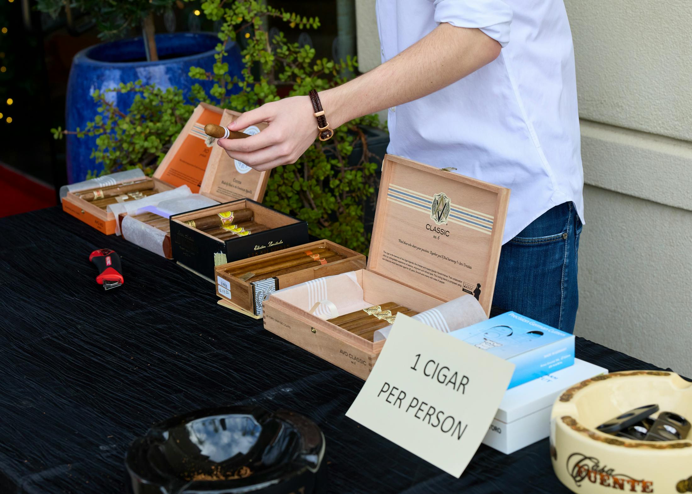 Oliver Smith Jeweler’s Annual Cars & Cigars