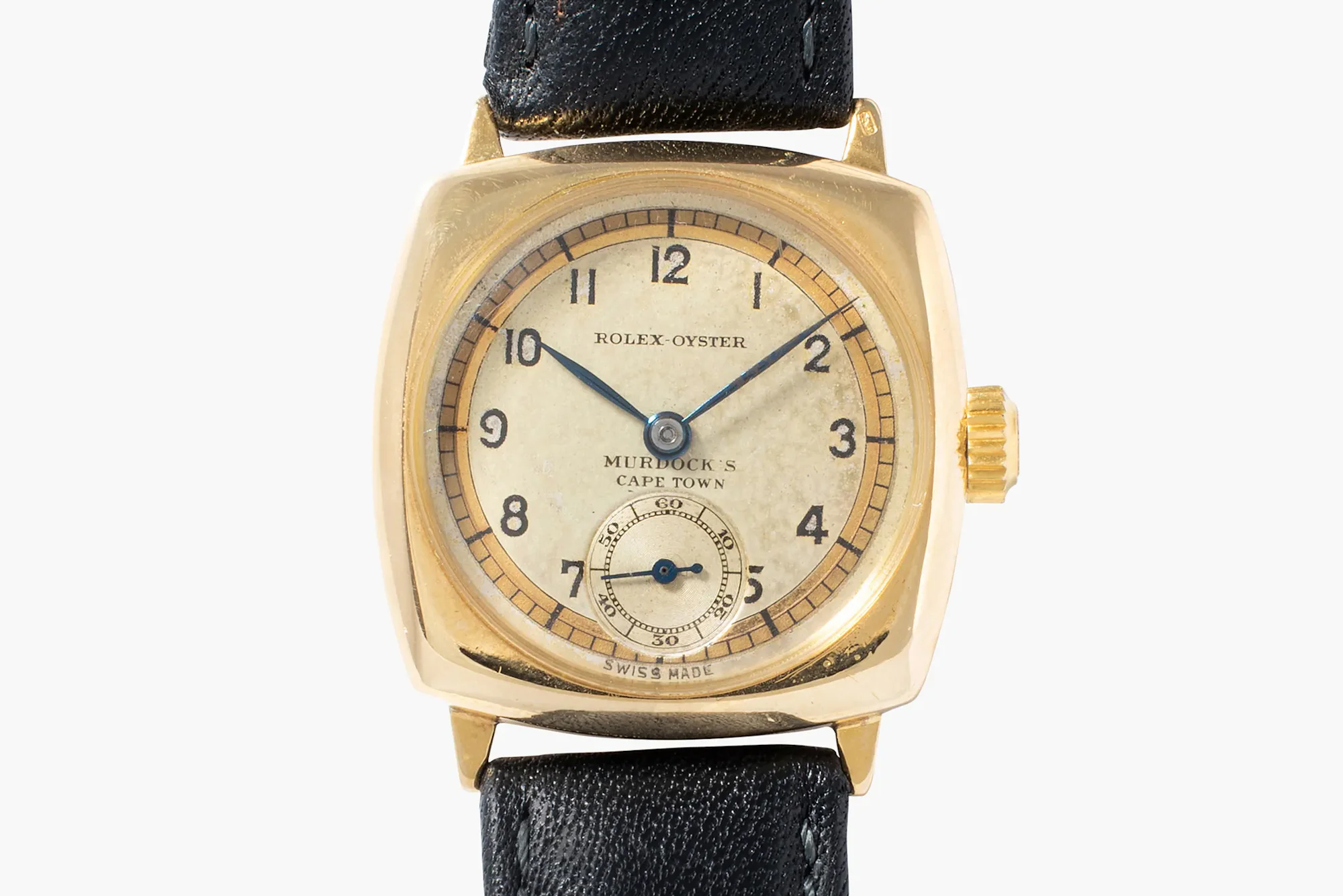 A Rolex Oyster in 18k yellow gold