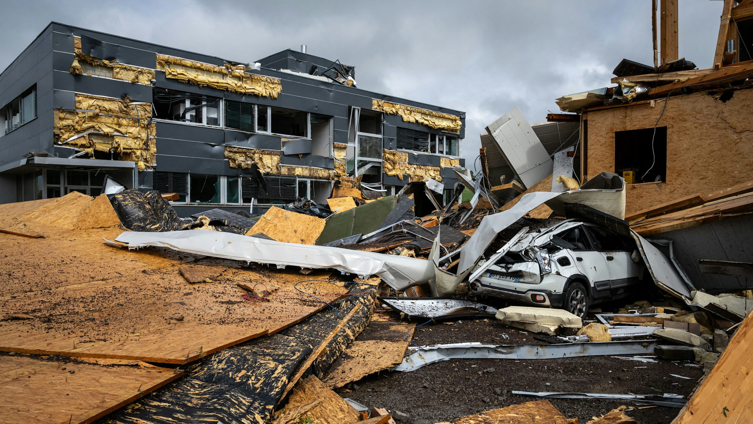 Possible Tornado Hits La Chaux-de-Fonds, Causing Significant Damage To ...
