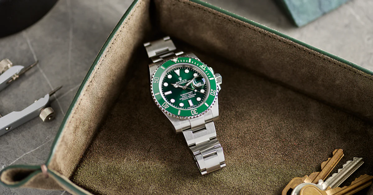 Everything You Need To Know About The Rolex 'Hulk' Submariner