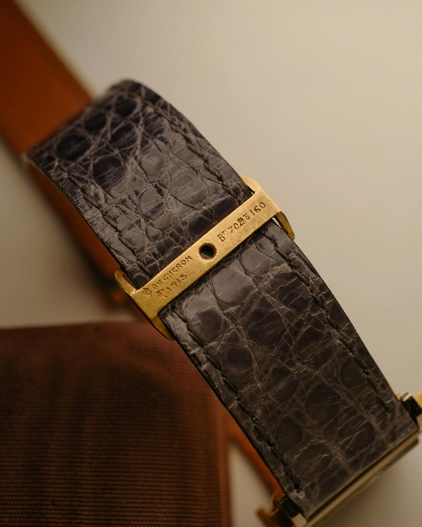 A Boucheron clasp