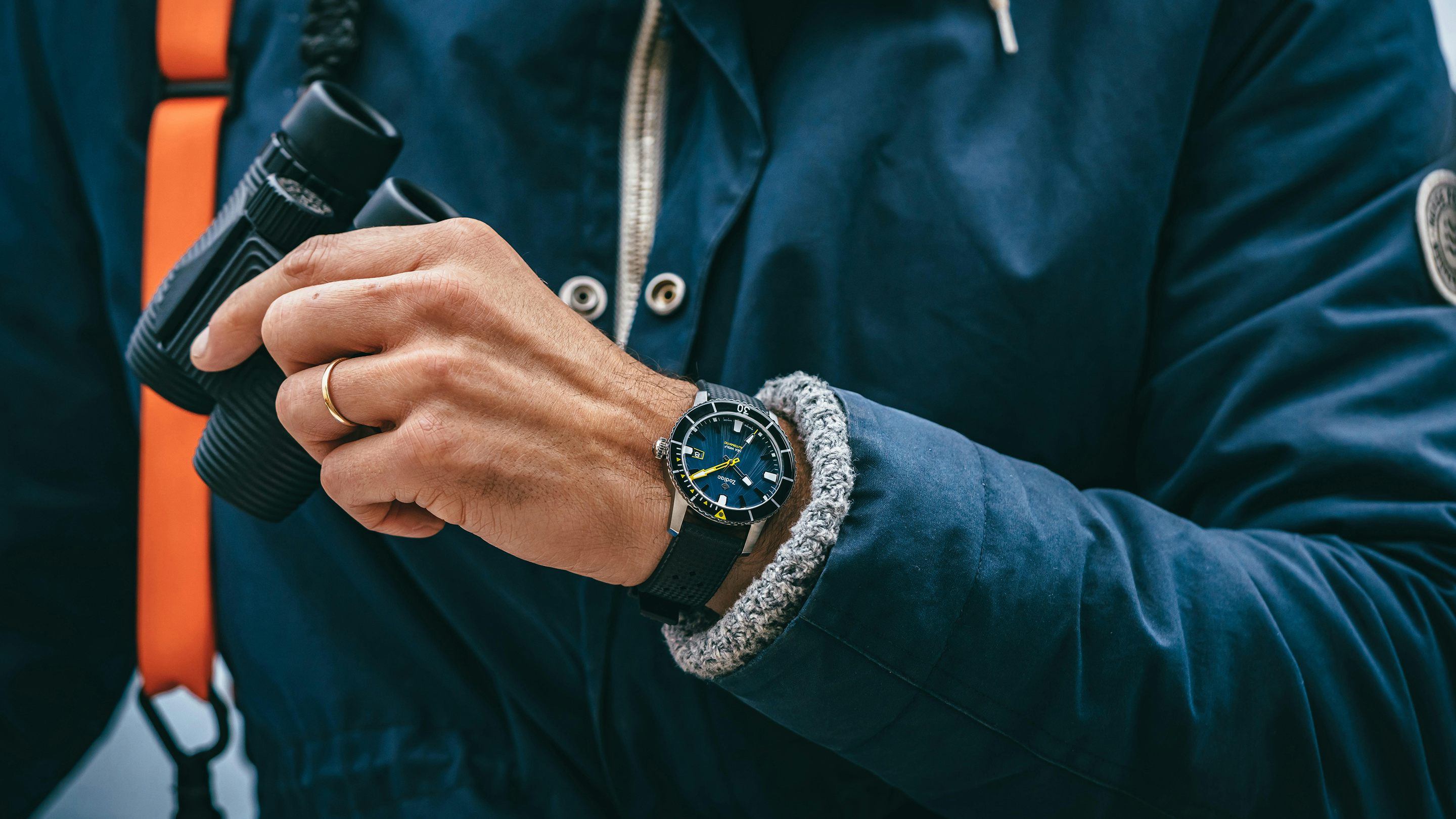 Watch with Sailing Strap: The Perfect Accessory for Your Ocean Adventures.