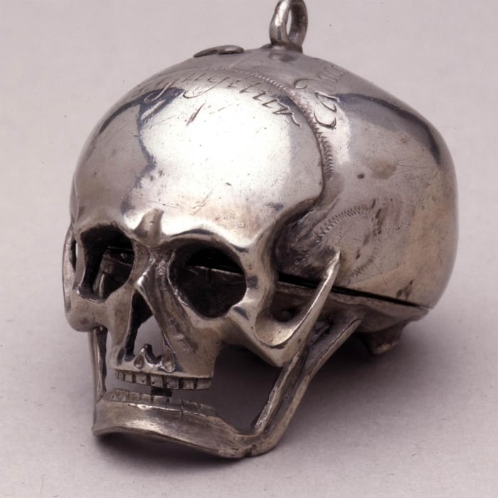 Skull watch with silver case, British Museum, 1660-1670, made in Germany
