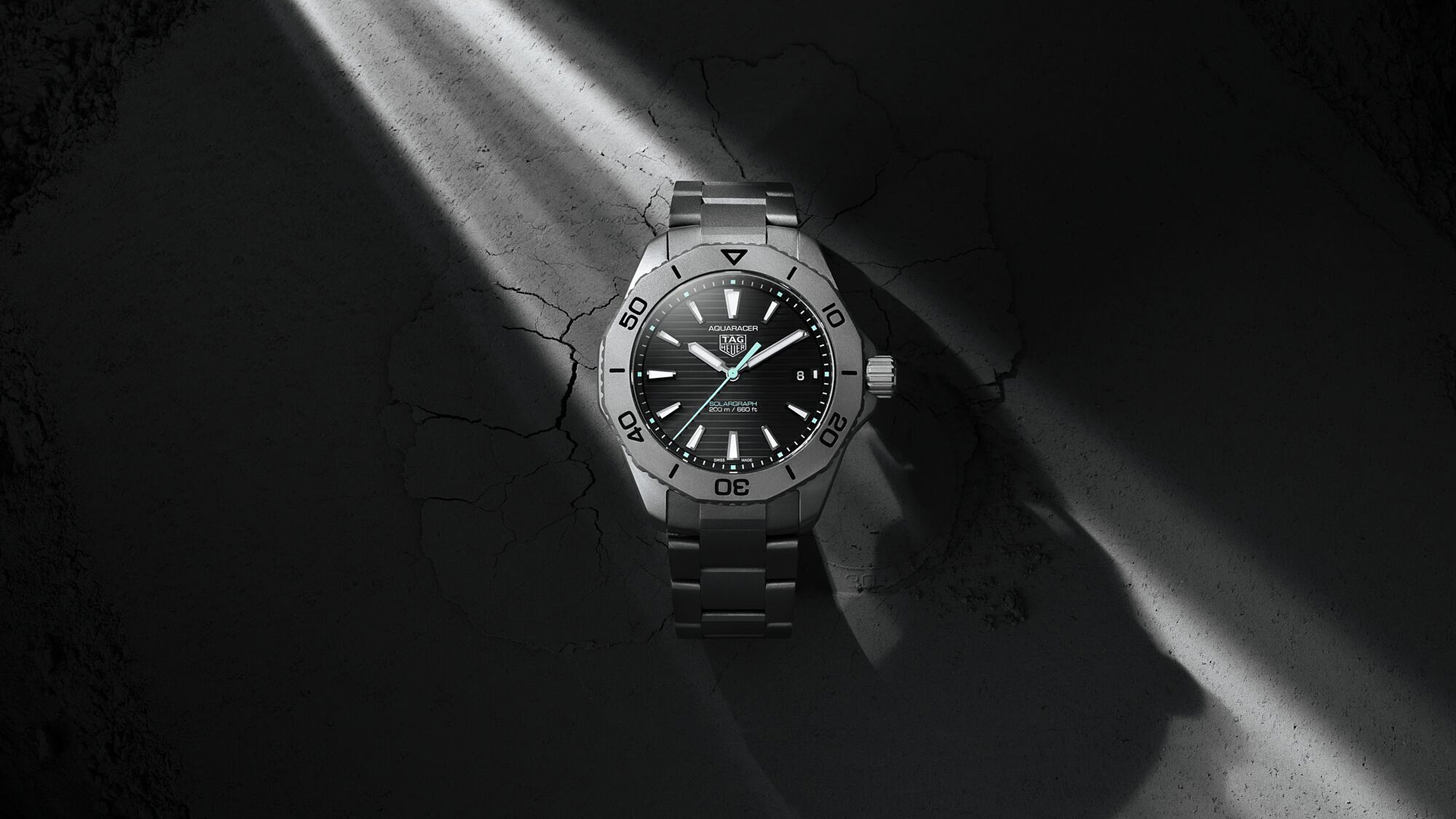 TAG Heuer s New Aquaracer Solargraph