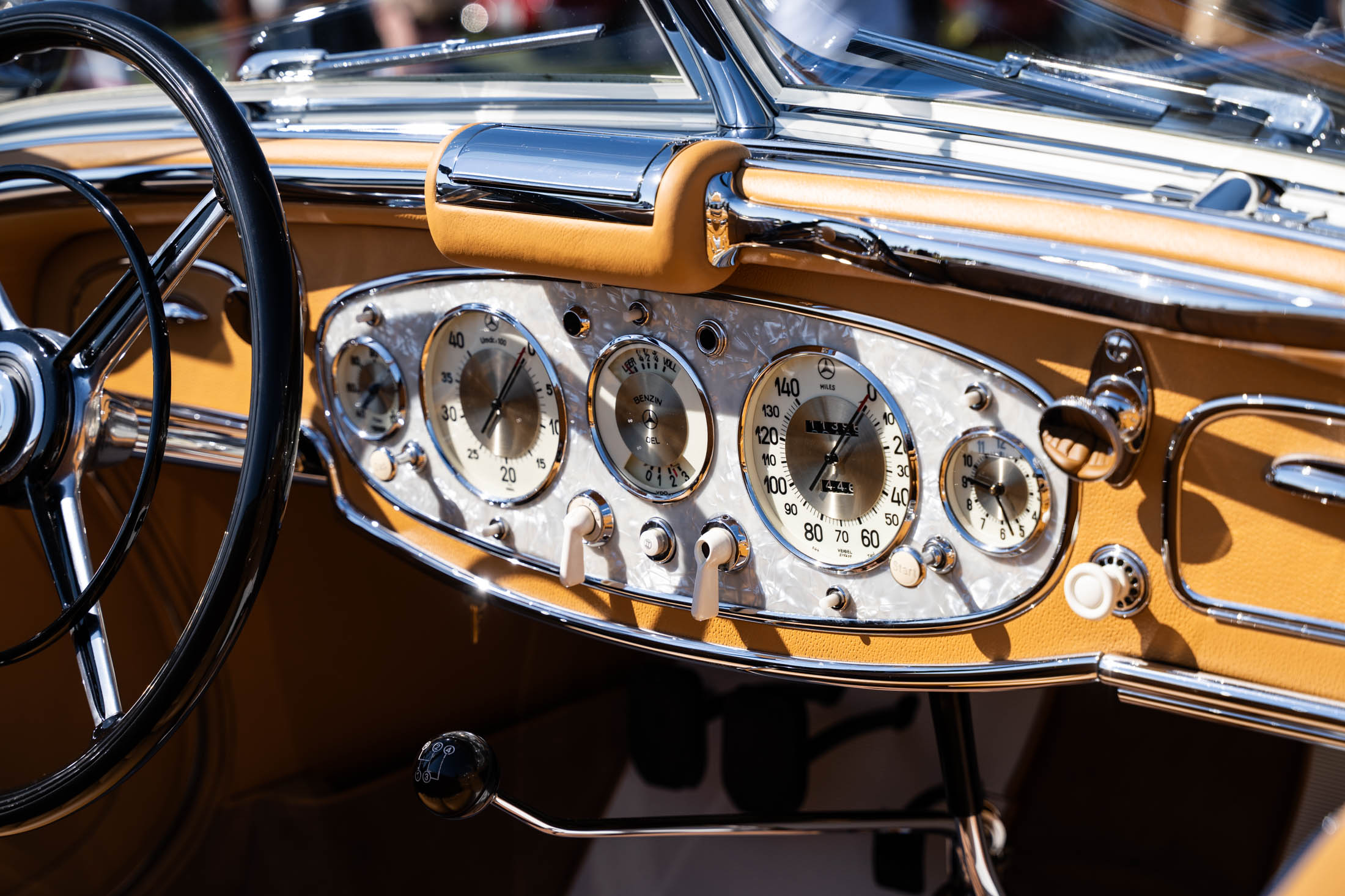 Mother of pearl dashboard