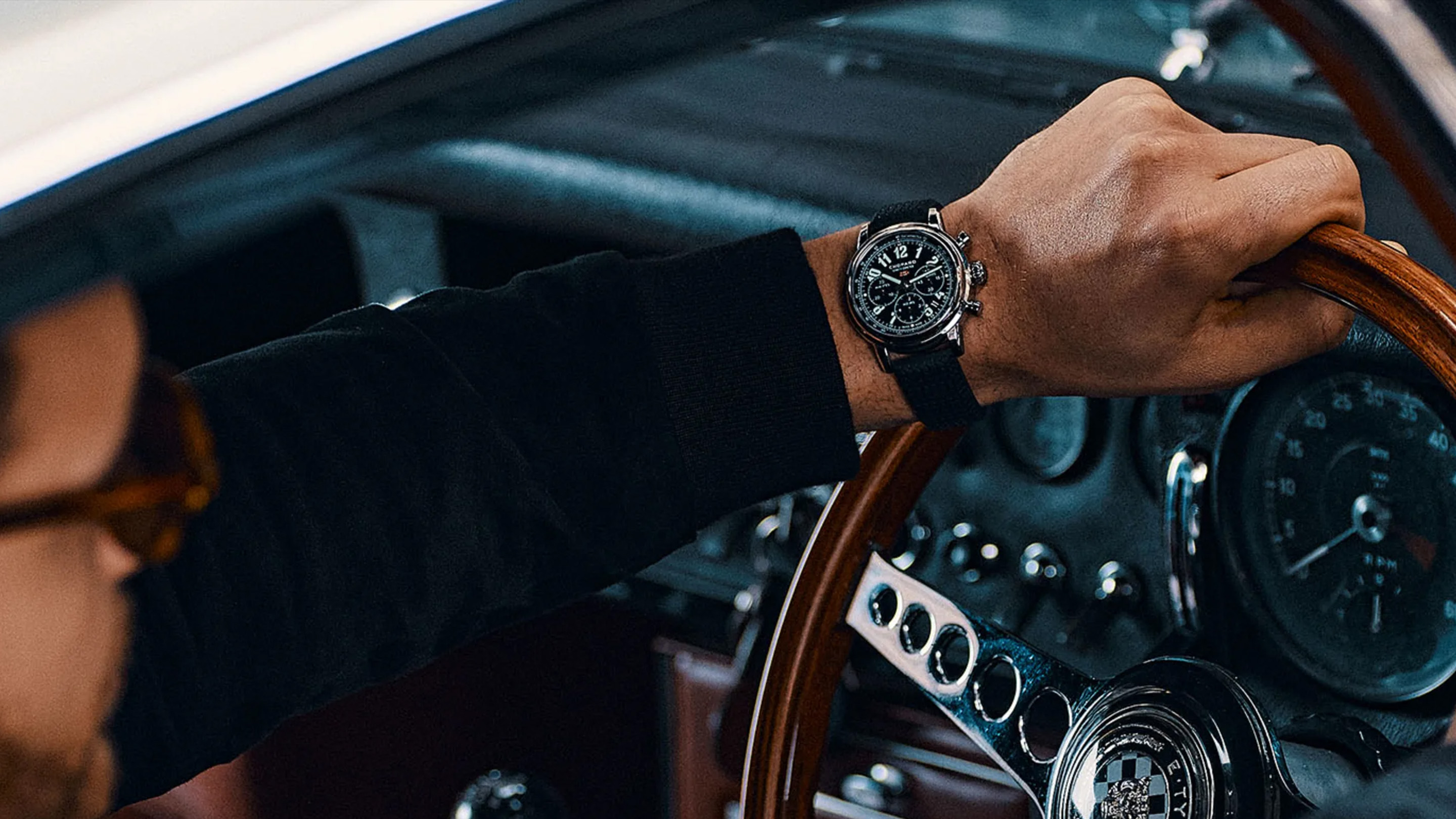 This Amazing Mechanical Watch Features A Working Speedometer - Airows