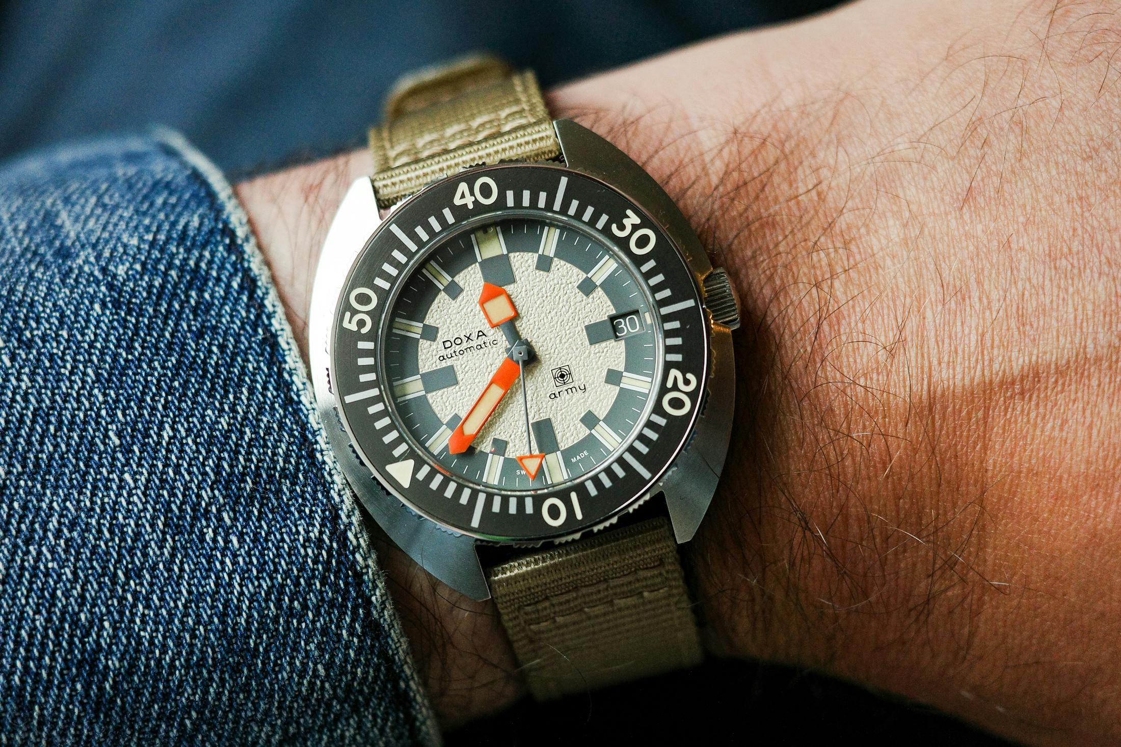 doxa army 200