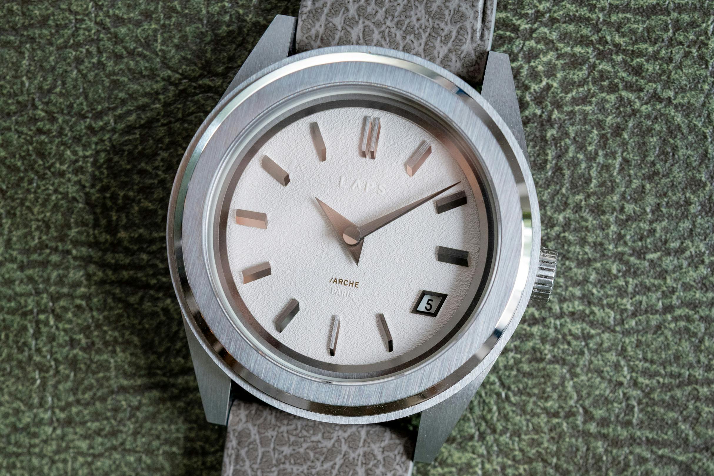 The Laps Arche Collection