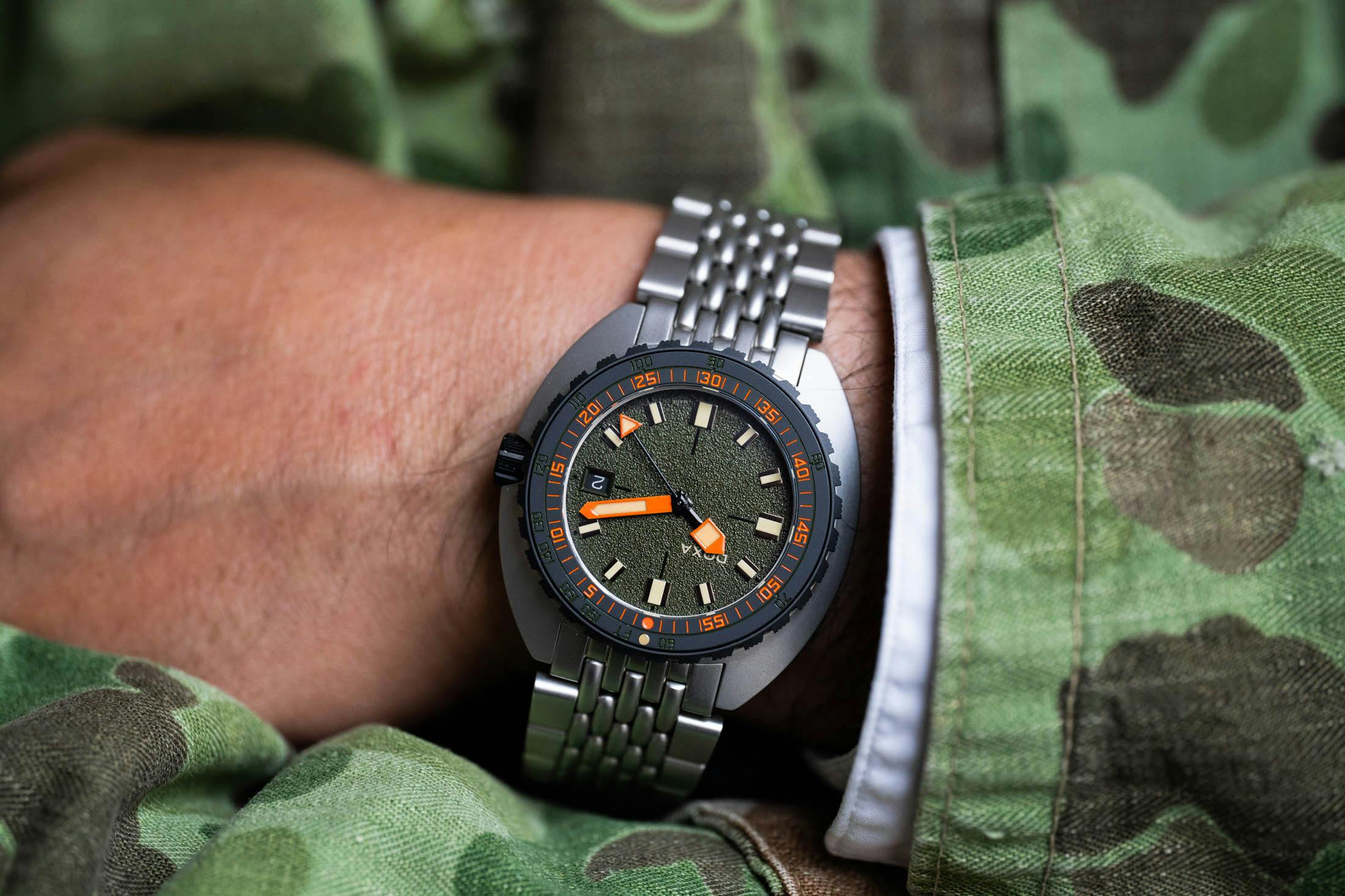 Doxa Sub 300 Frogger Wristshot