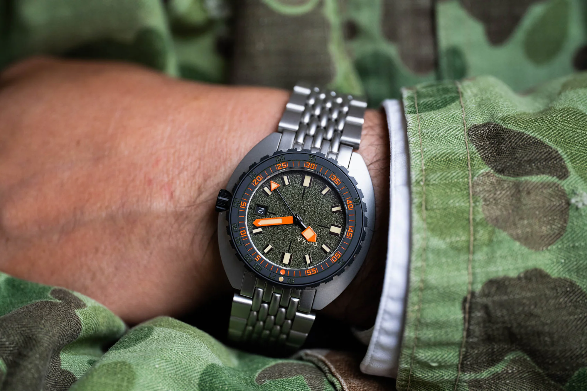 Doxa Sub 300 Frogger Wristshot