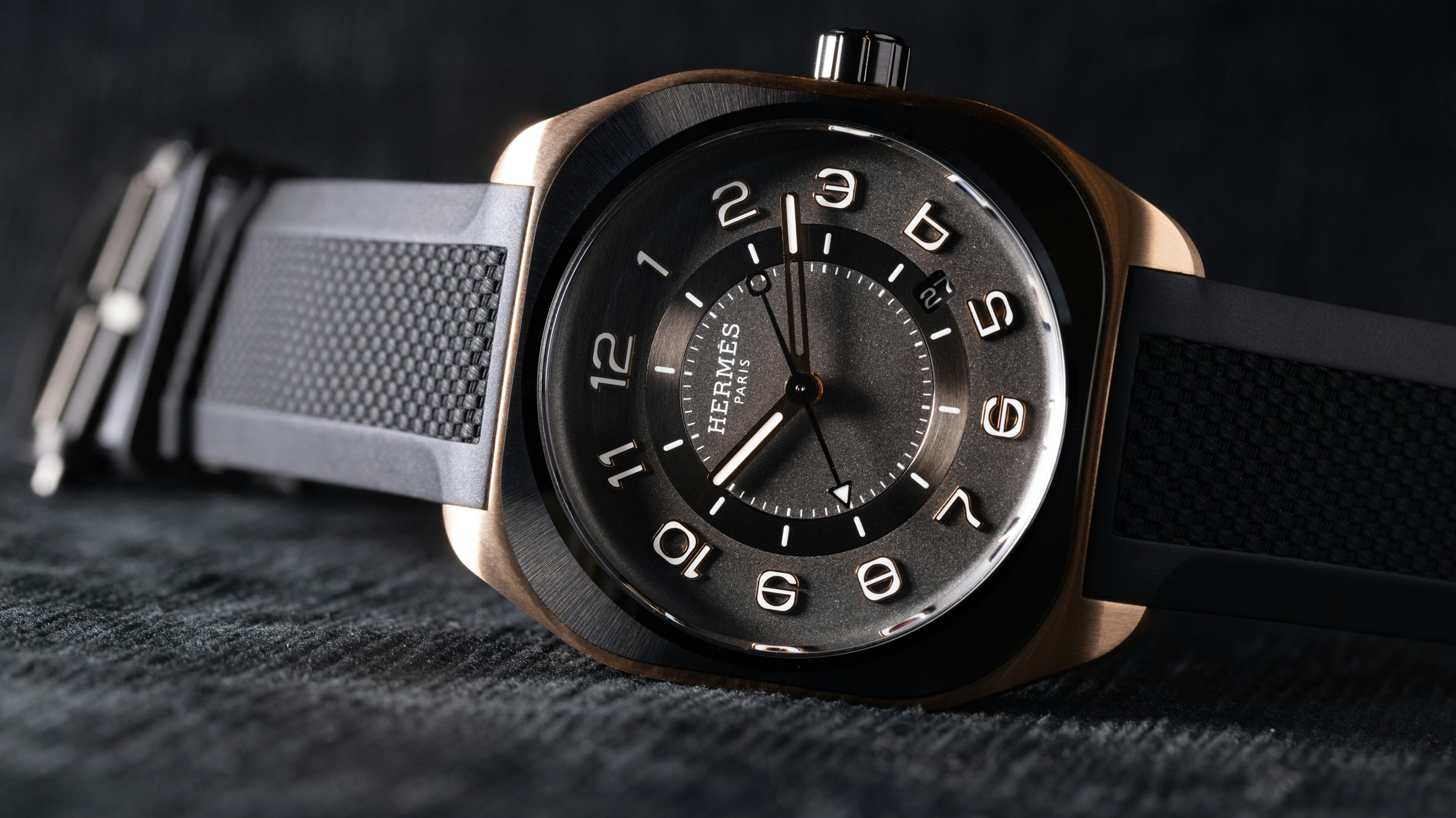 Hermes H08 Watch Review: Unveiling Timeless Elegance and Durability