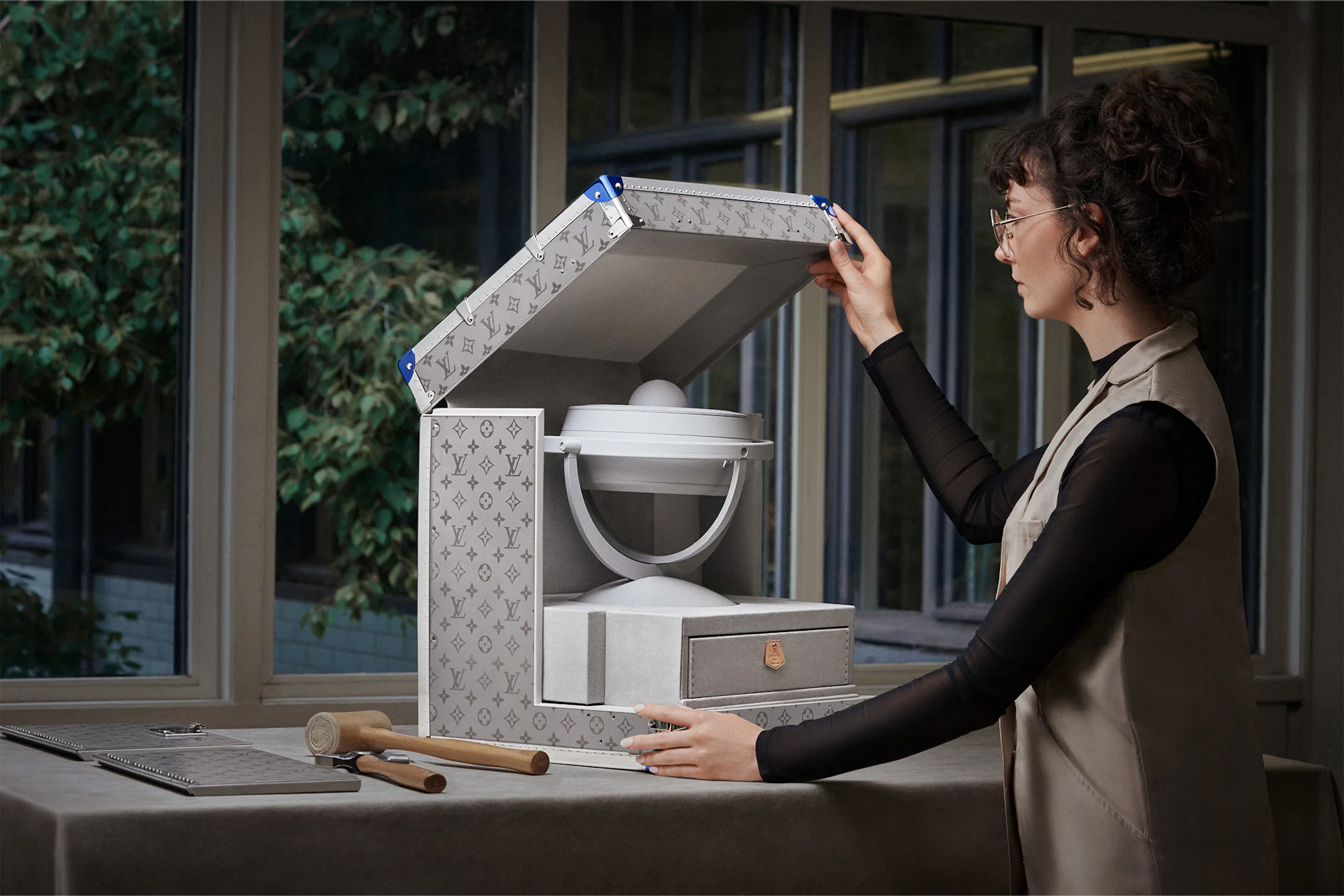 LV x De Bethune LVDB-03 GMT