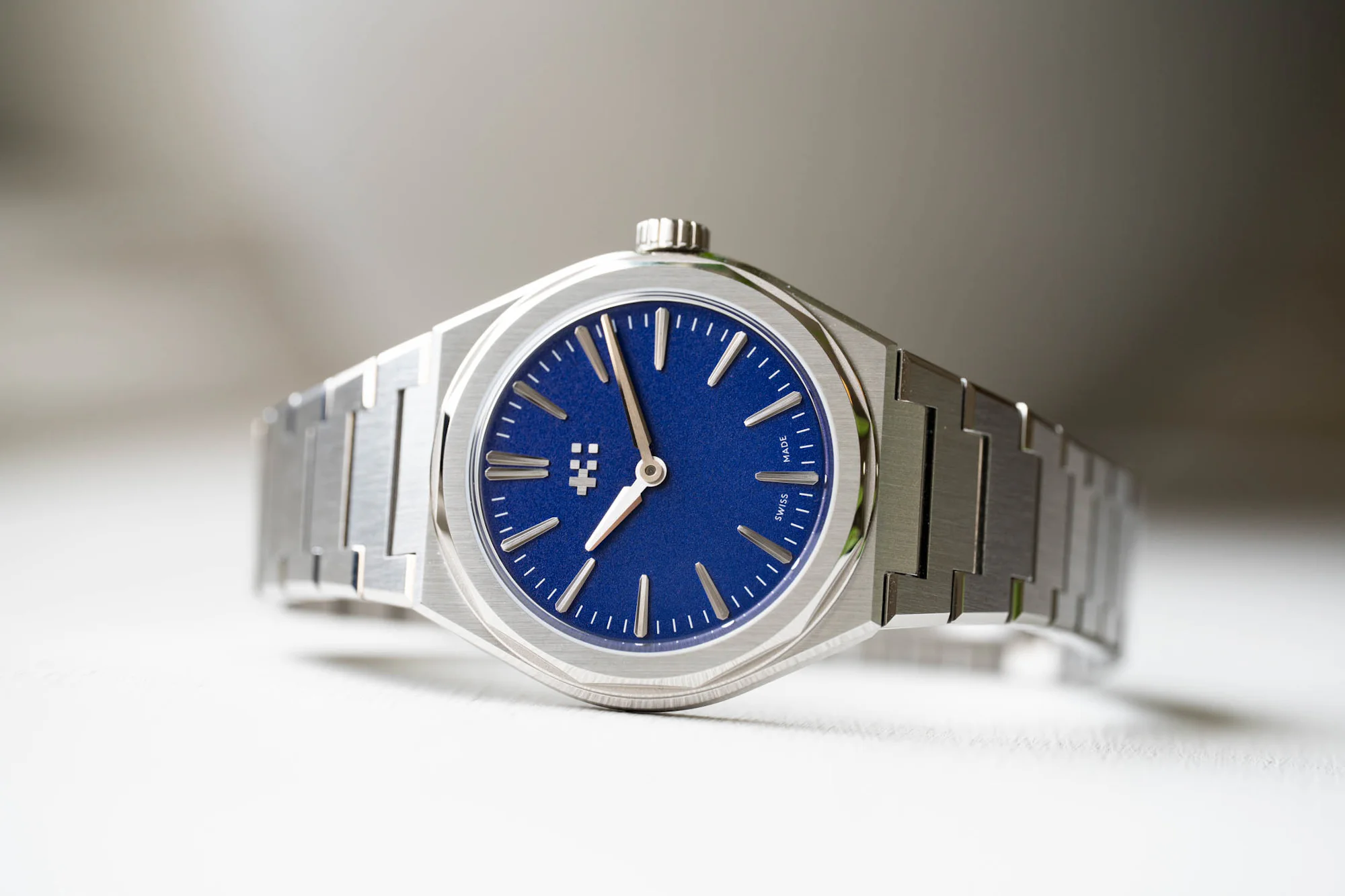 Christopher Ward Twelve 660 Slant Shot