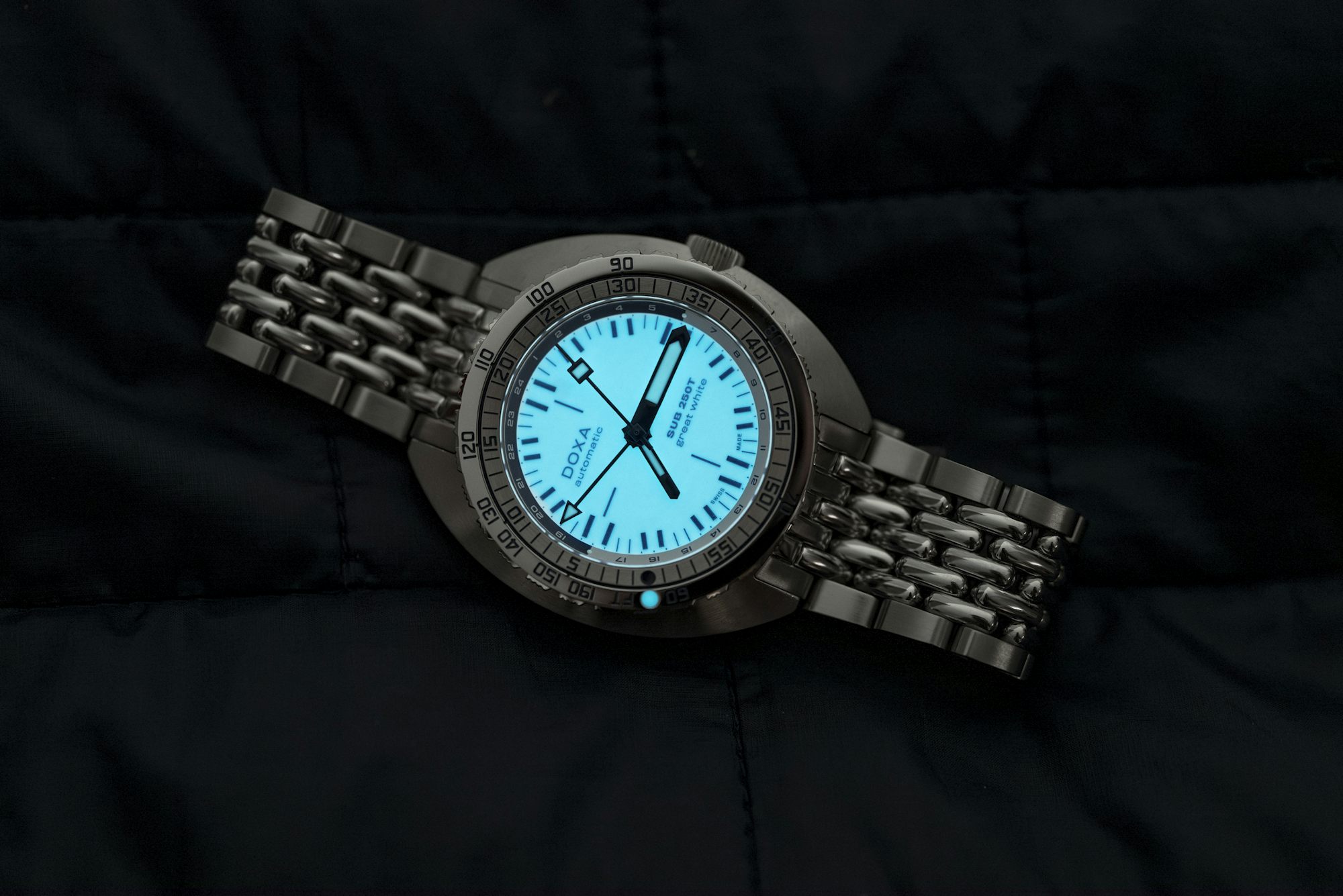 Doxa Topper 250T GMT Great White LE