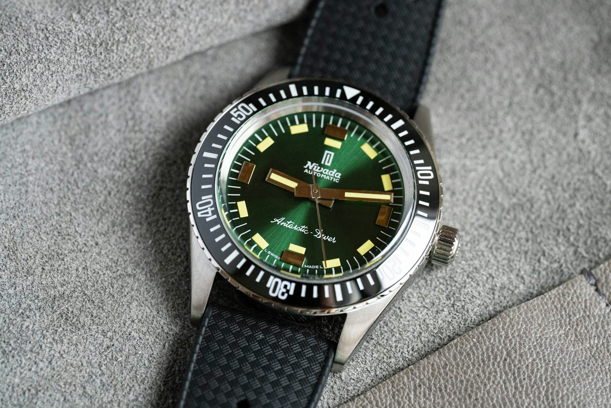 Nivada Antarctic Diver Green Slanted Shot