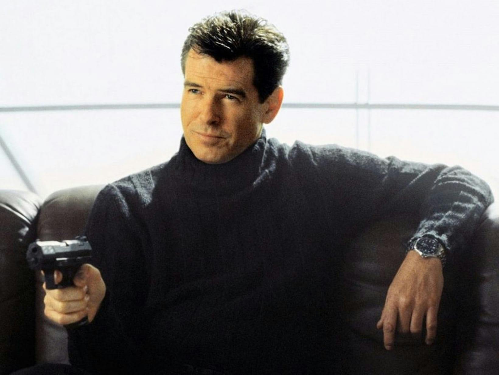 pierce brosnan seamaster