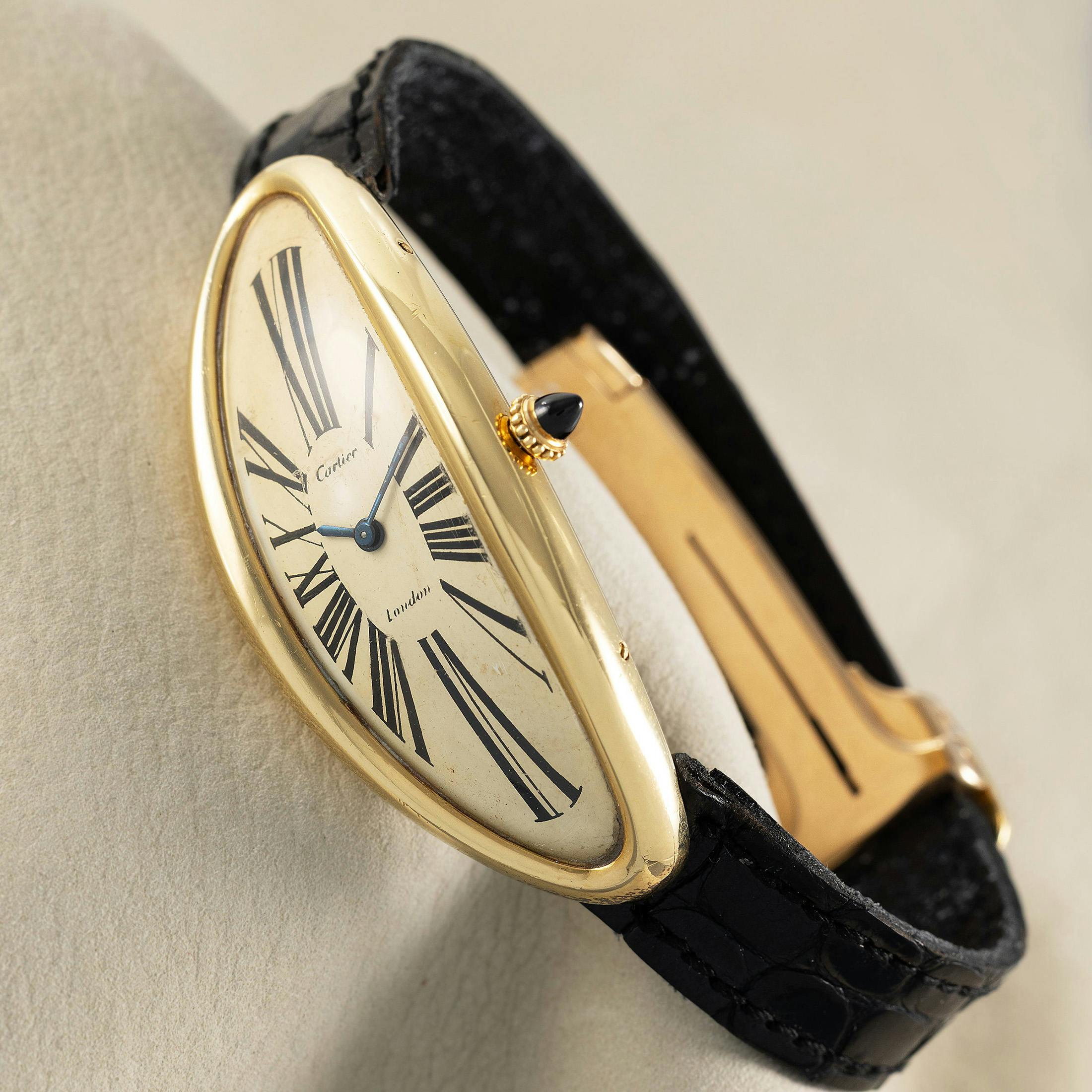 Cartier Bagnoire Allongee