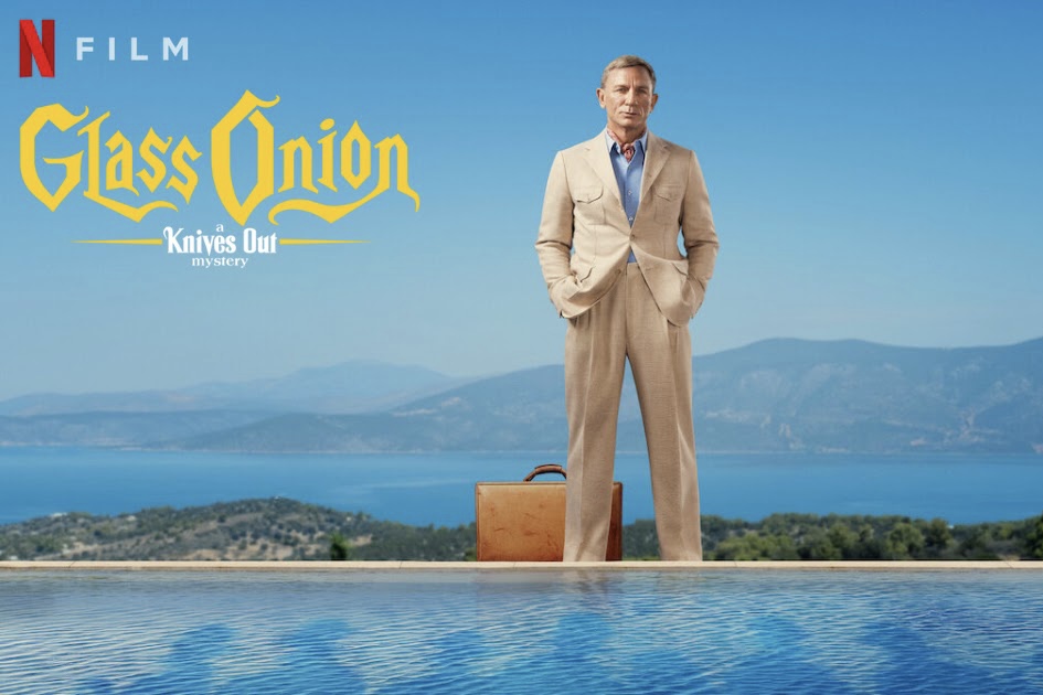 Watching Movies Daniel Craig Returns As Benoit Blanc, Solving Crimes