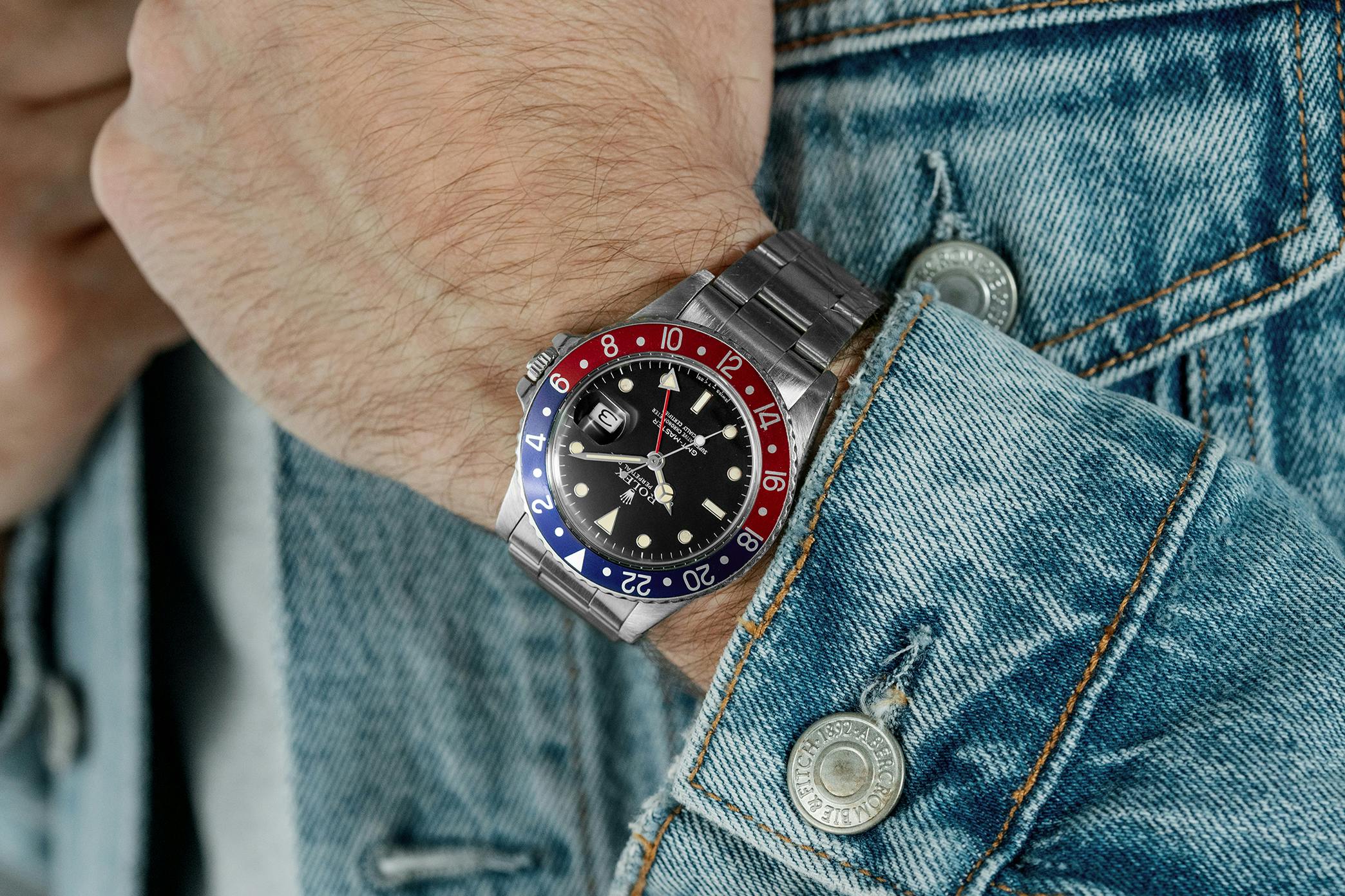 <p><a href="https://shop.hodinkee.com/products/gmt-16750-with-box?utm_source=hodinkee&amp;utm_medium=article&amp;utm_campaign=article-links-vintage" target="_blank">1986 Rolex GMT-Master Ref. 16750 With Box</a></p>