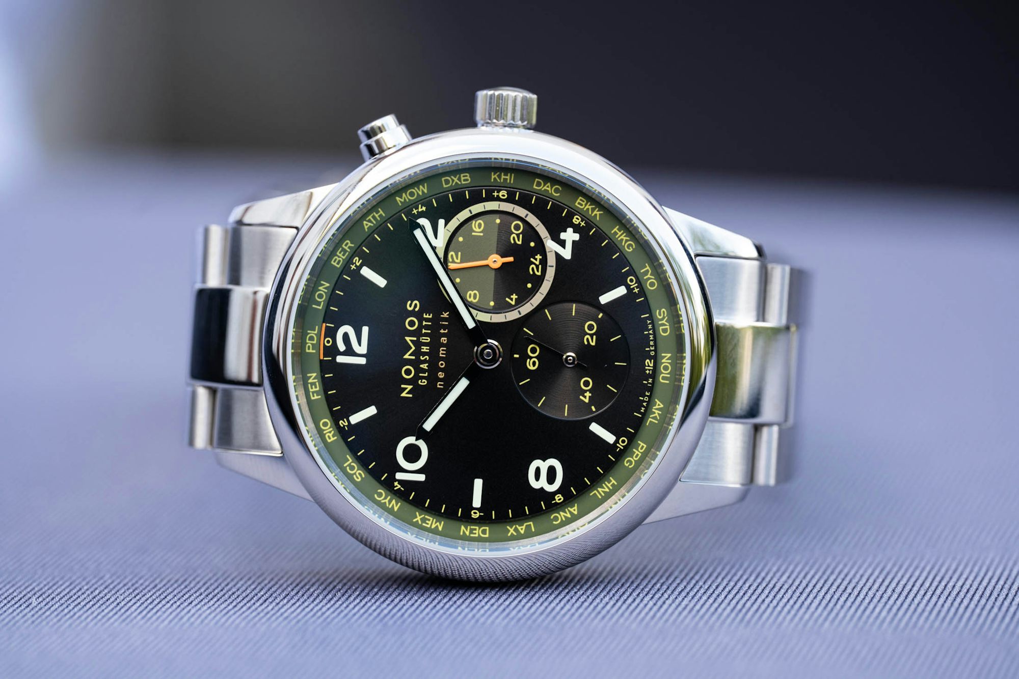 Vector Worldtimer Table