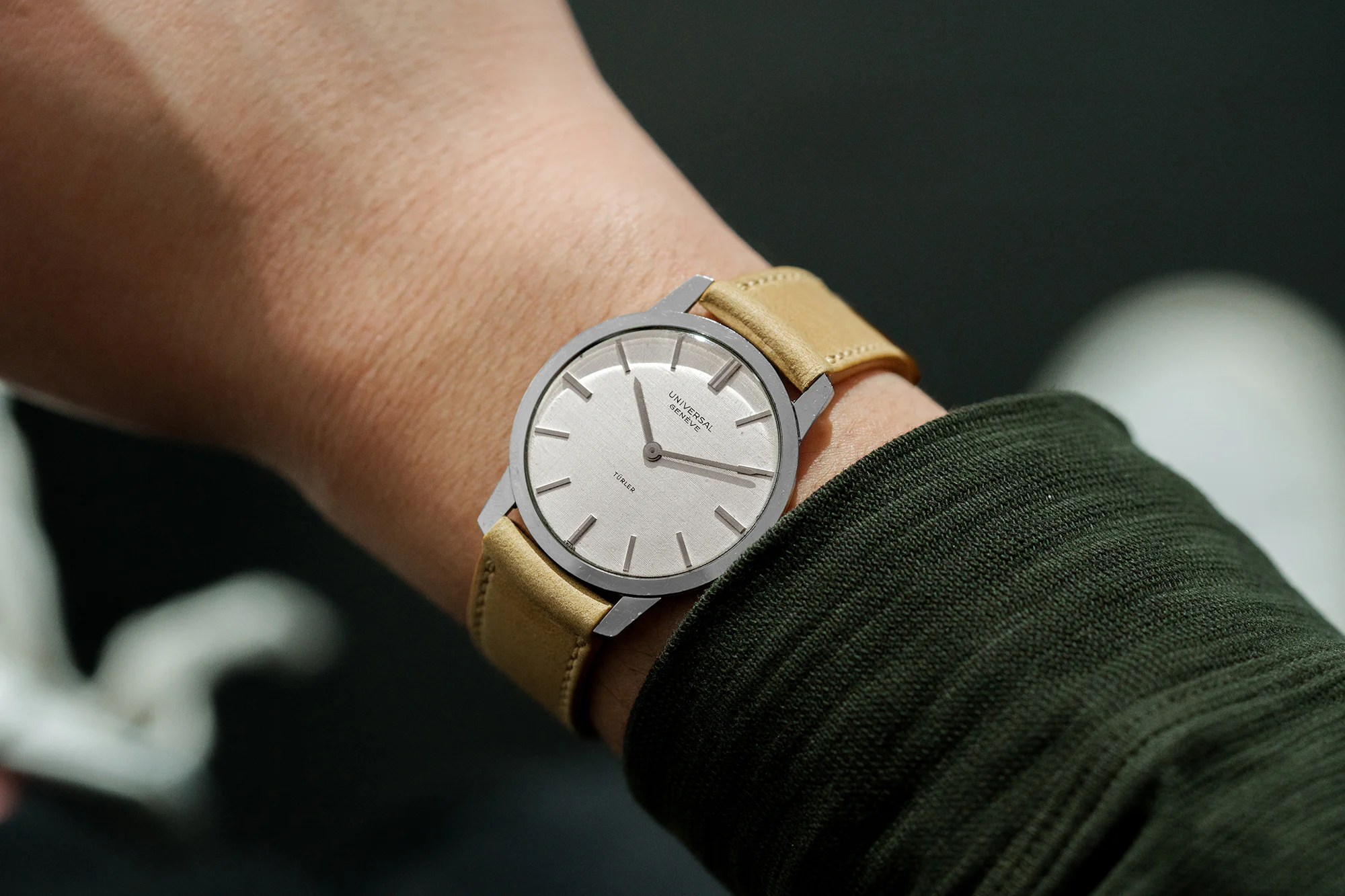 <p><a href="https://shop.hodinkee.com/products/retailed-by-turler?utm_source=hodinkee&utm_medium=article&utm_campaign=article-links-vintage" target="_blank">1970s Universal Genève Retailed by Türler Ref. 842101/02</a></p>