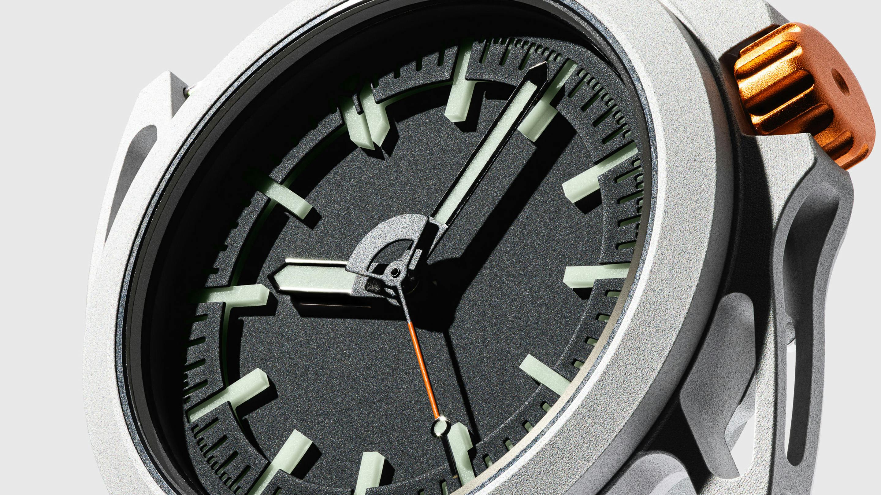 Barrelhand Launches the Monolith Watch