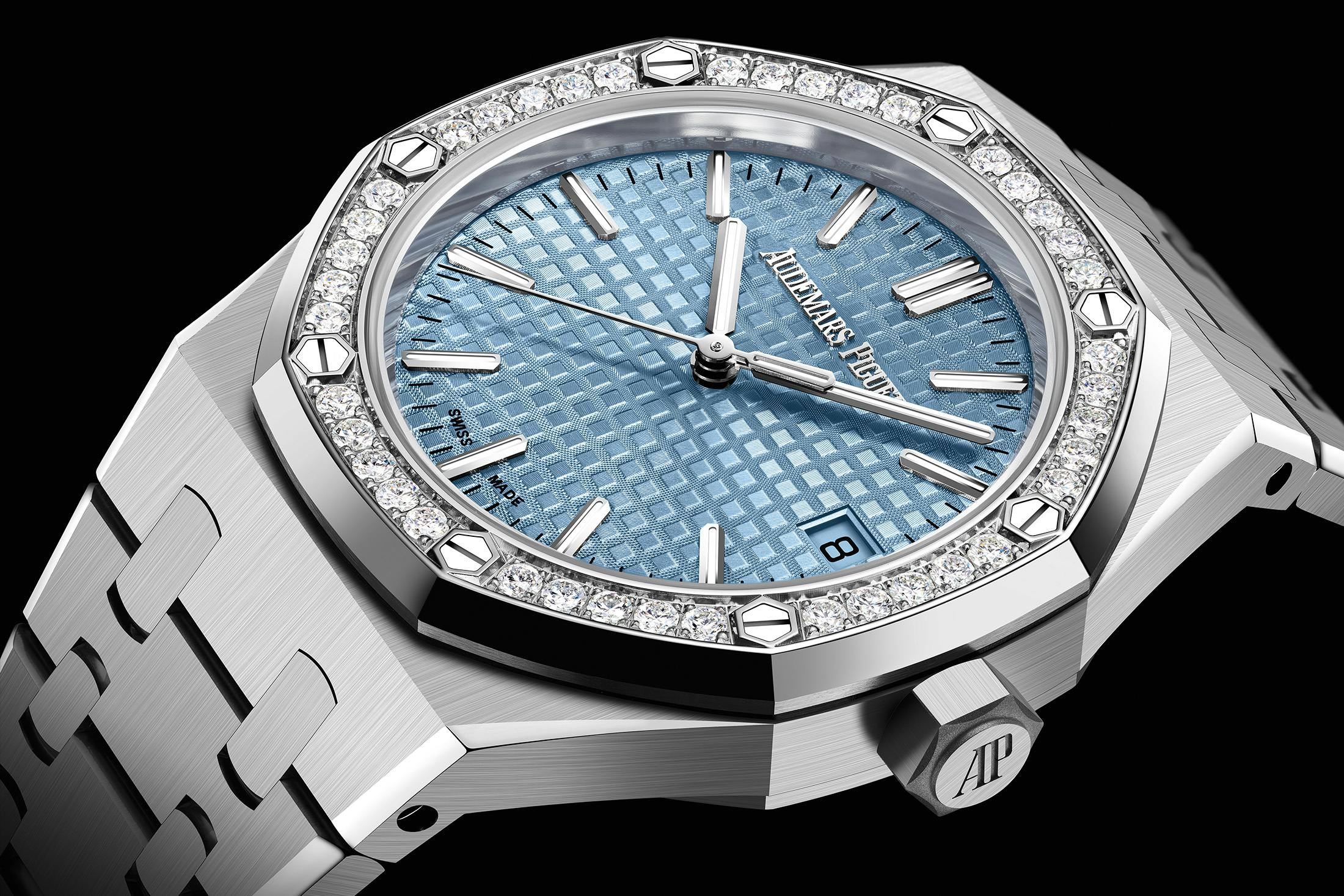 Ama-Audemars Piguet Royal Oak, i-Blue Dial, i-Steel 37mm | HushHush.com