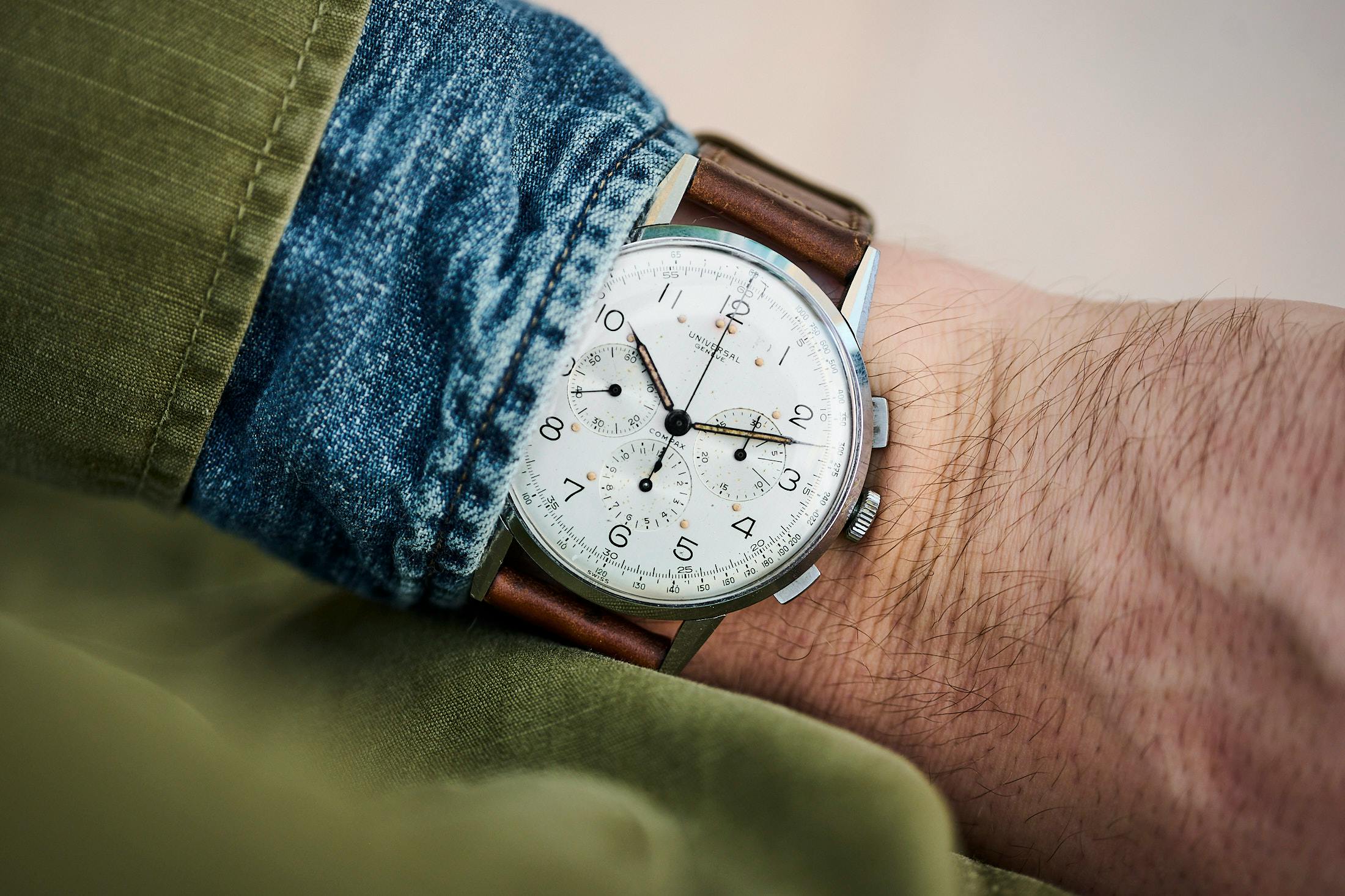 Universal Aviator's compax